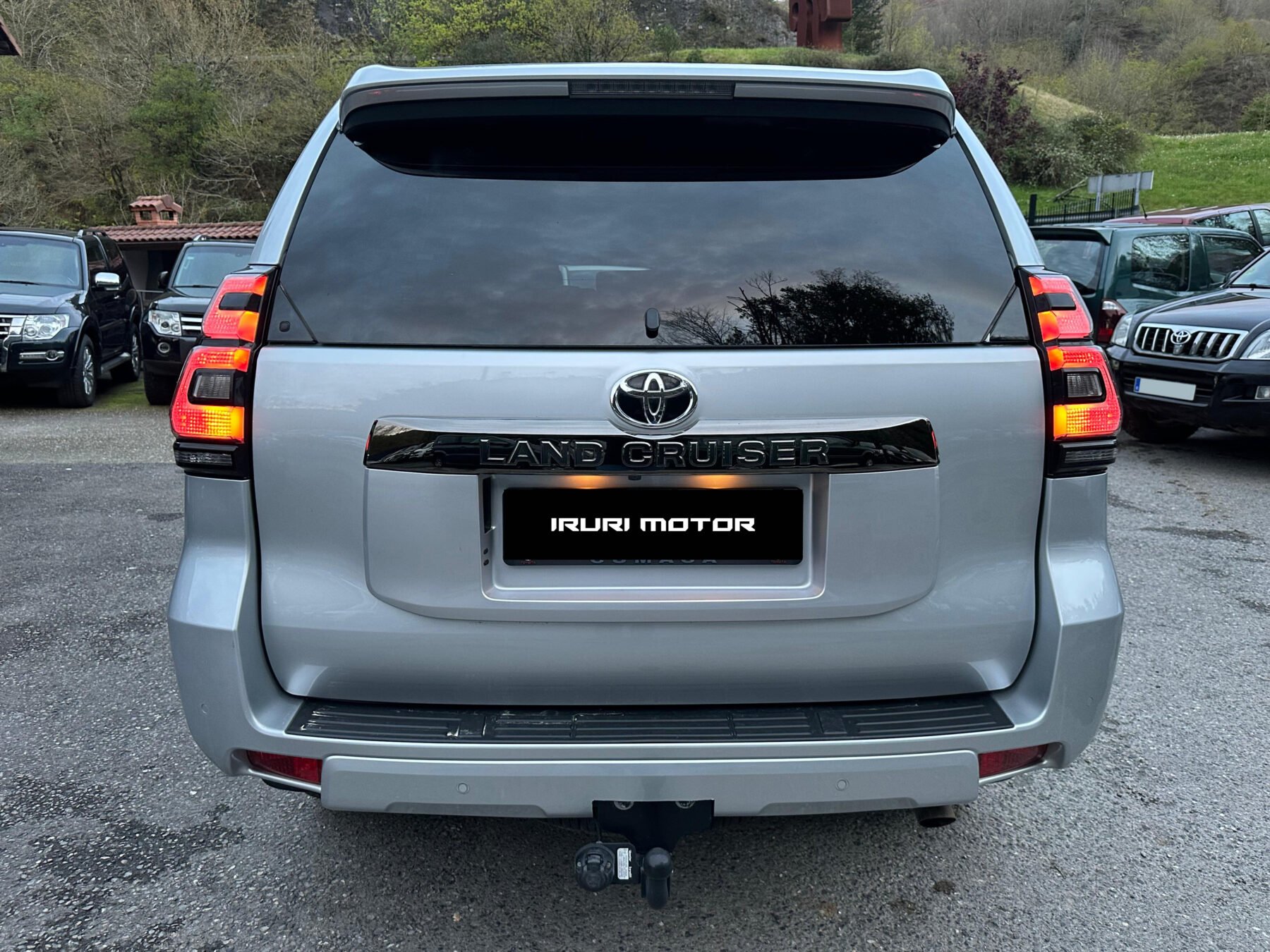 TOYOTA Land Cruiser 2.8 D4D LIMITED AUTO