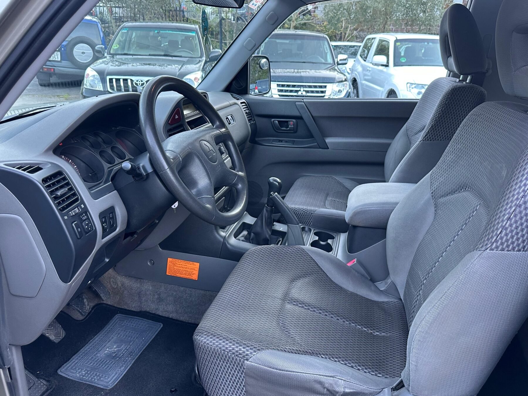 MITSUBISHI Montero 3.2 DID GLX