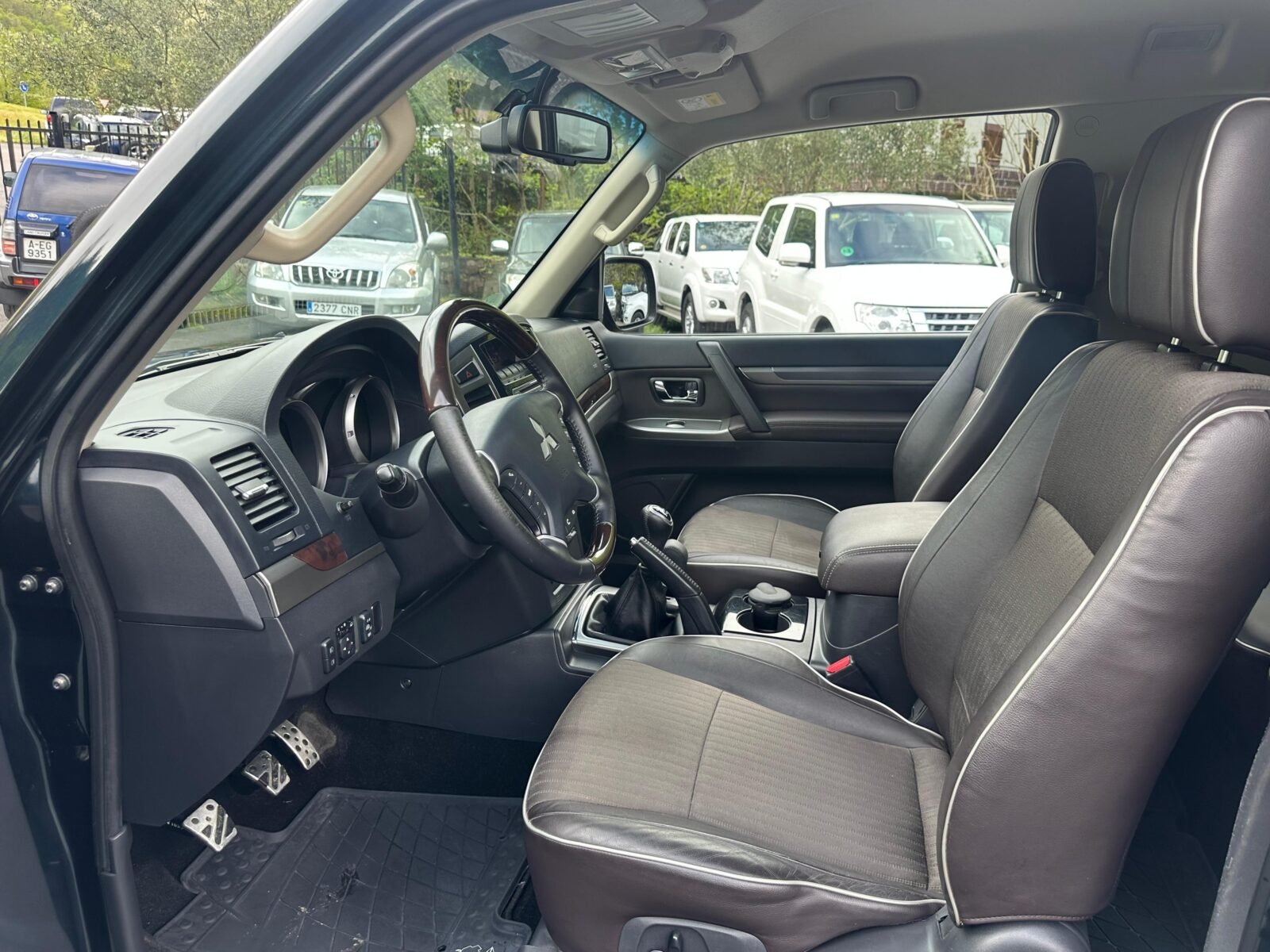 MITSUBISHI Montero 3.2 DID Spirit