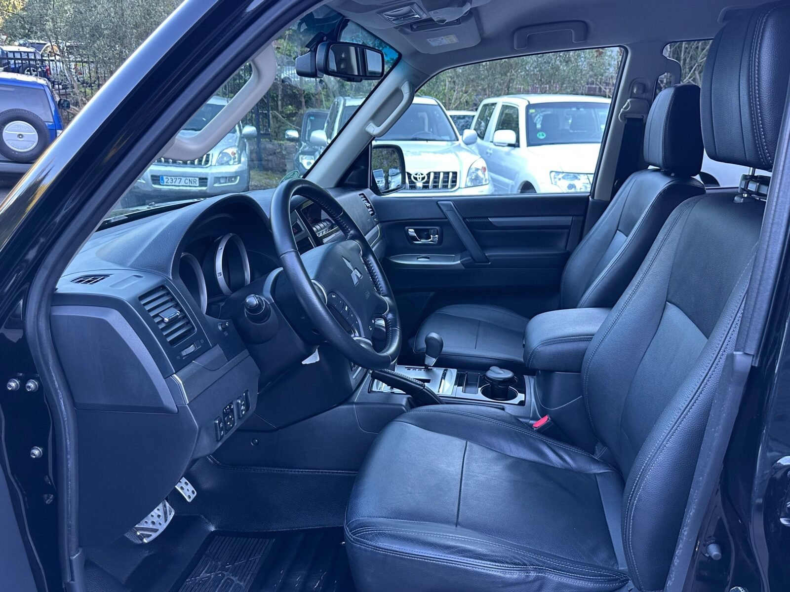 MITSUBISHI Montero 3.2 DID Kaiteki Auto