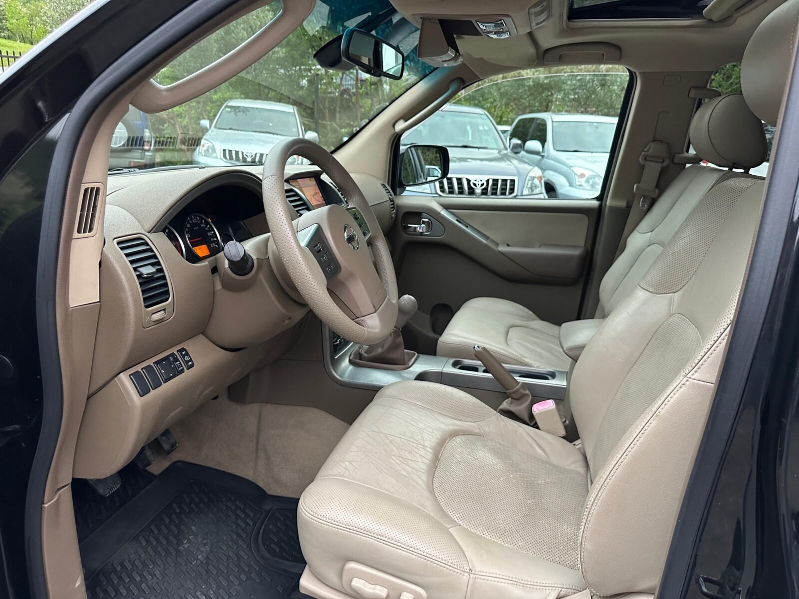 NISSAN Pathfinder 2.5 dCi 174CV LE 7 plazas