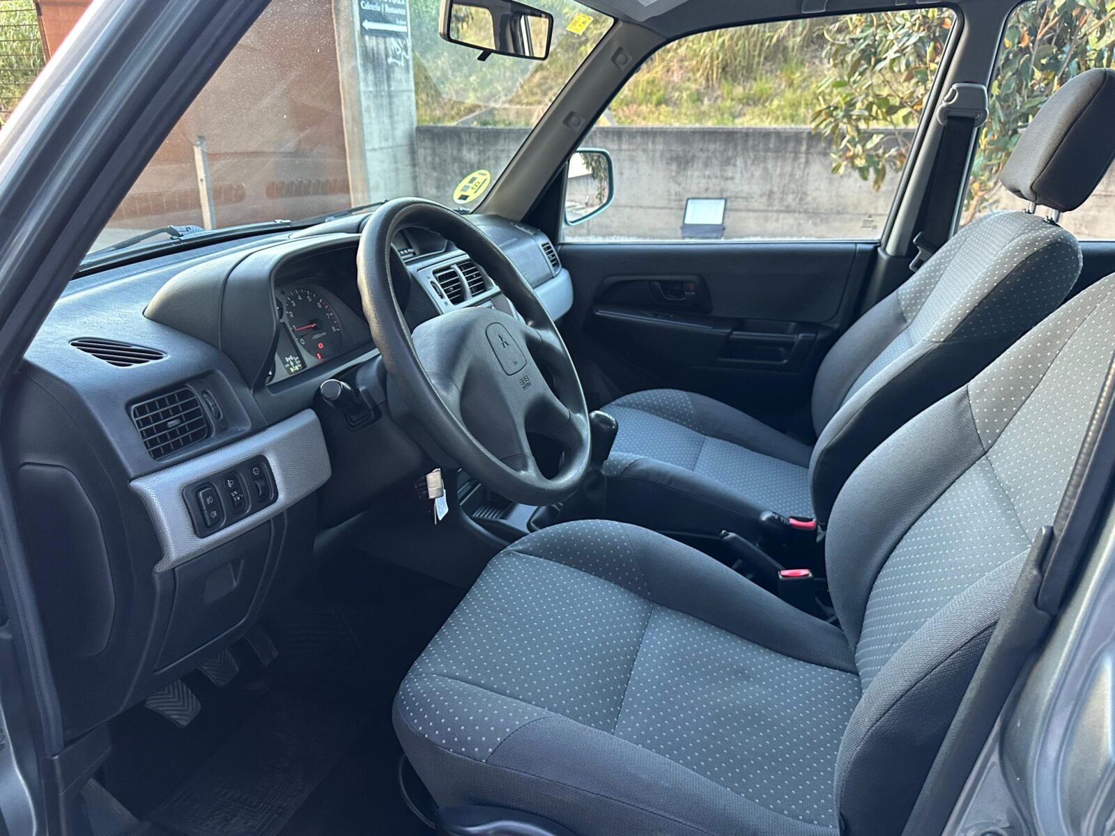 MITSUBISHI Montero iO 2.0 GDI