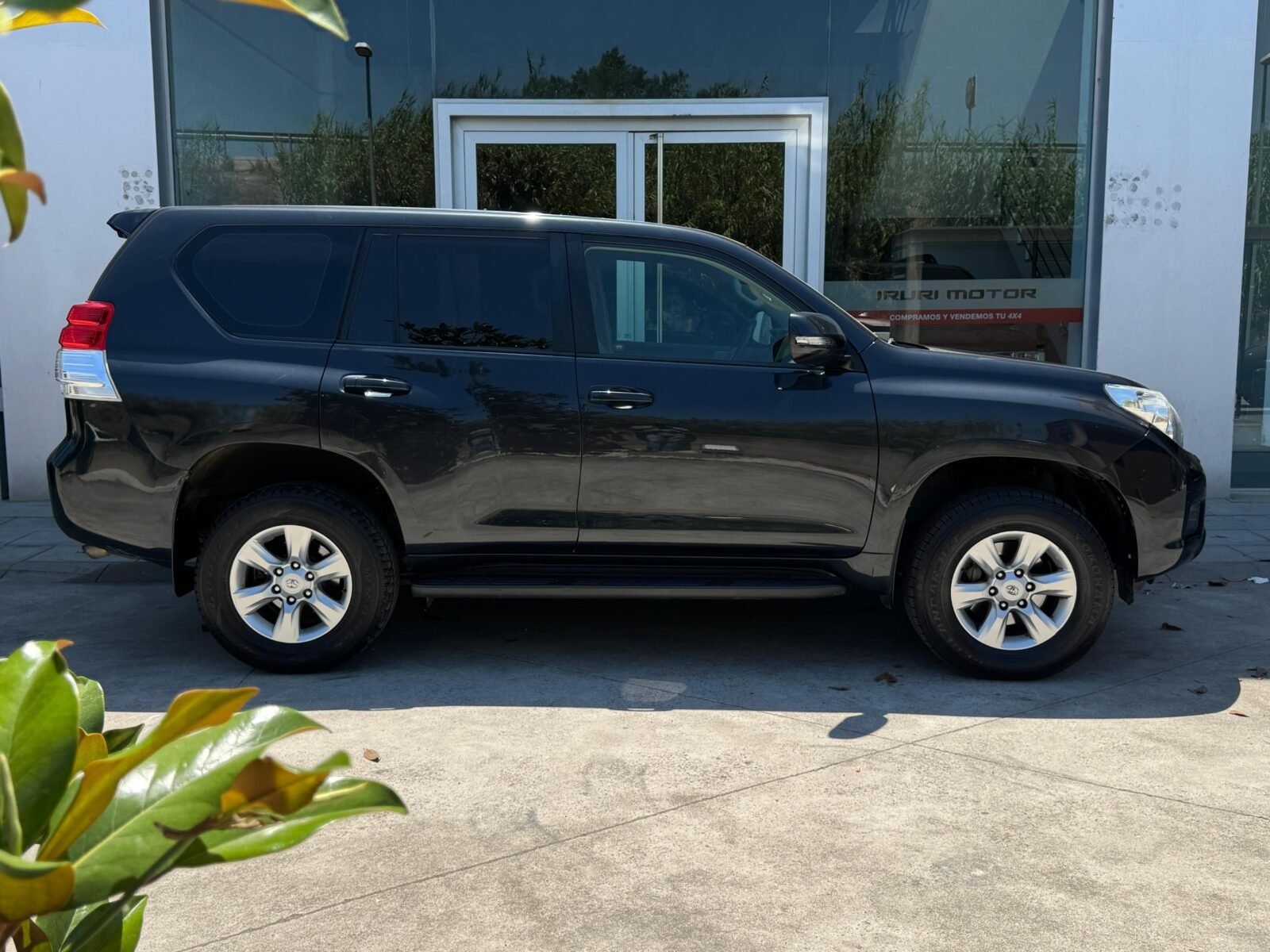 TOYOTA Land Cruiser 3.0 D4D VX 7 plazas