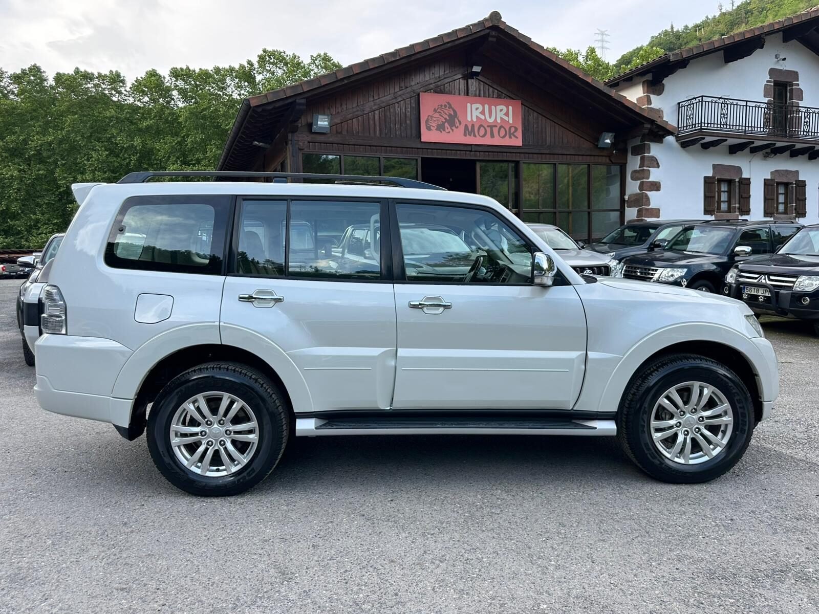 MITSUBISHI Pajero 3.8 V6 Kaiteki