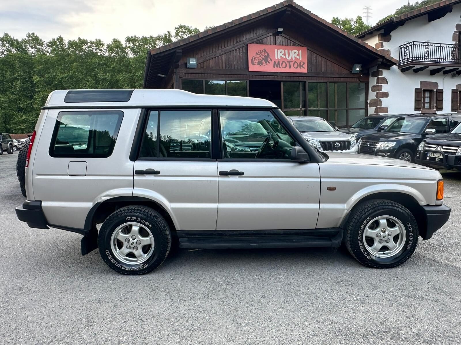 LAND-ROVER Discovery 2.5 TD5 S