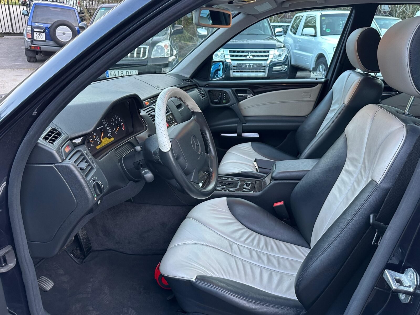 MERCEDES-BENZ Clase E 55 AMG
