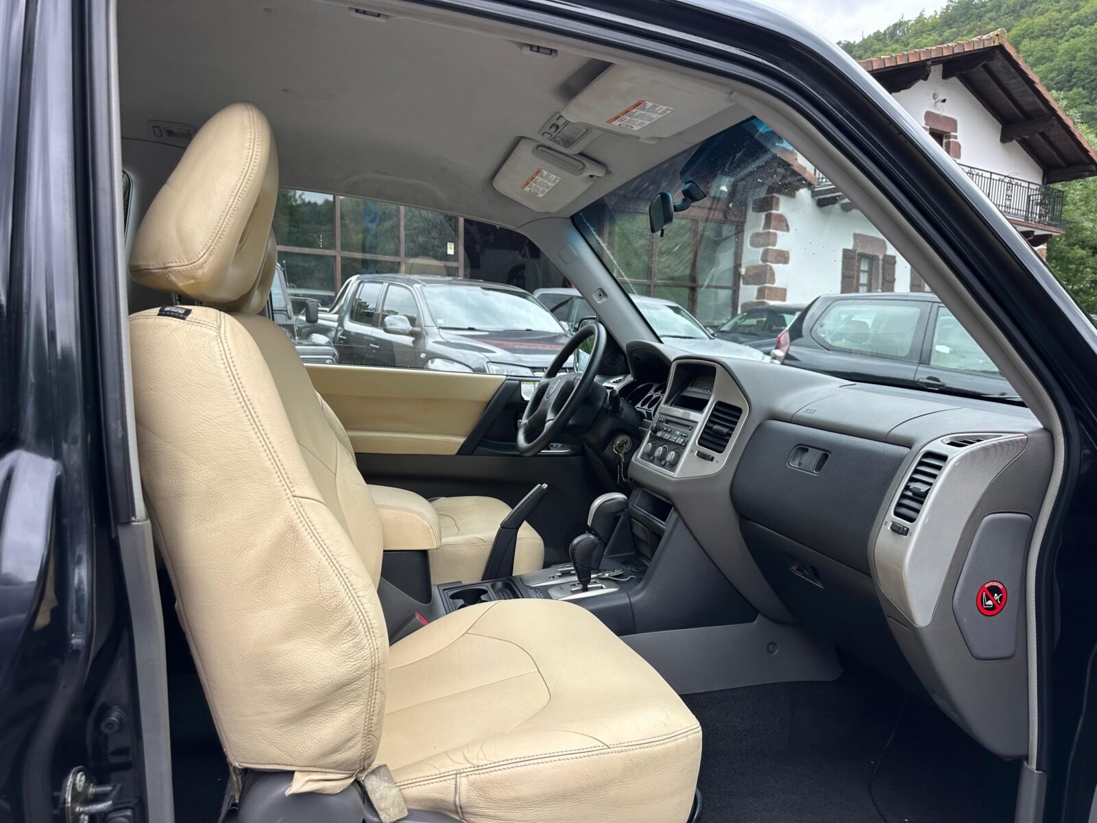 MITSUBISHI Montero 3.2 DID Intense