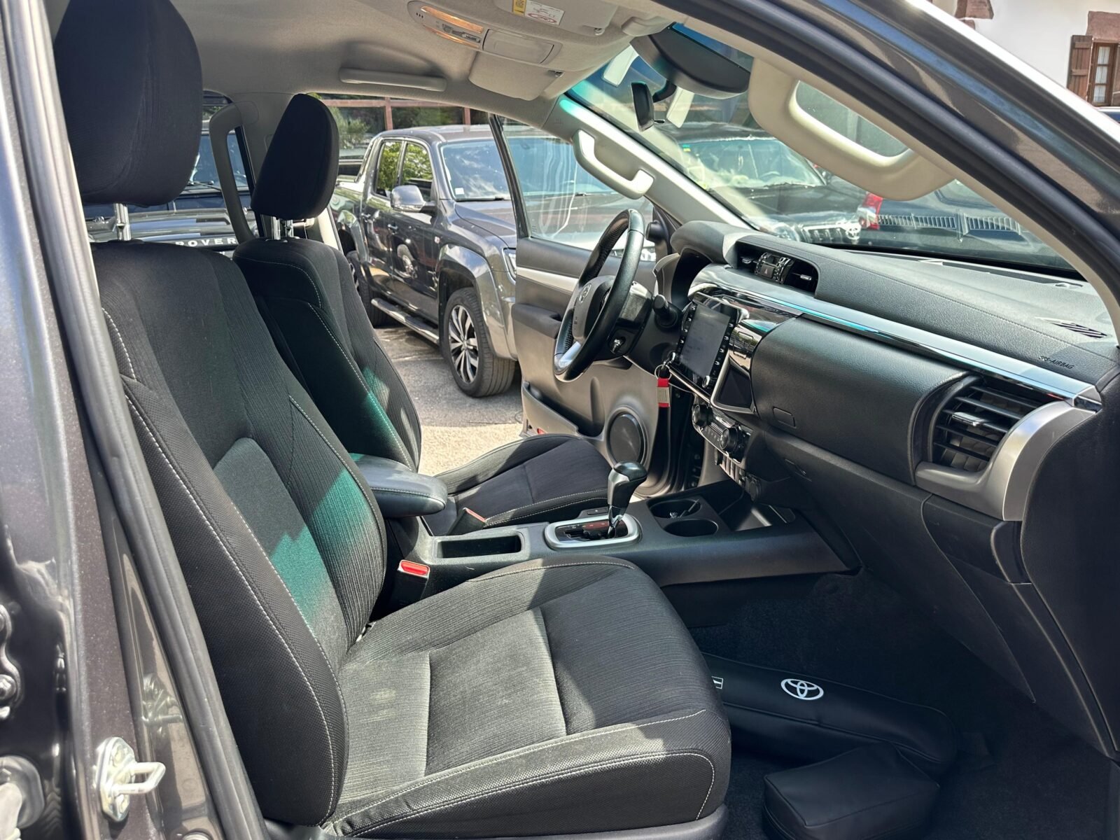 TOYOTA Hilux 2.8 D4D 150kW 204 C. Doble VXL AT