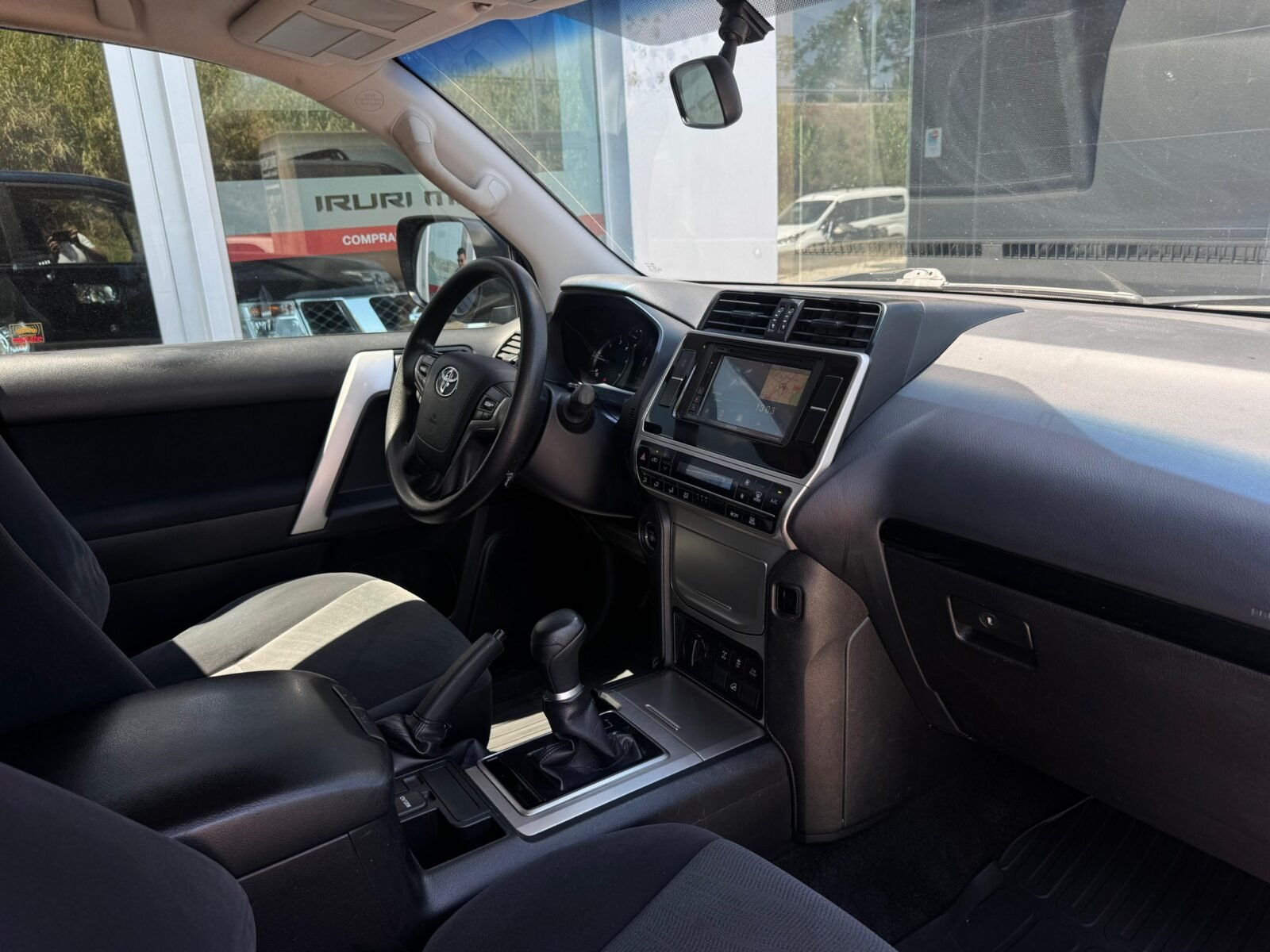 TOYOTA Land Cruiser 2.8 D4D VX AUTO