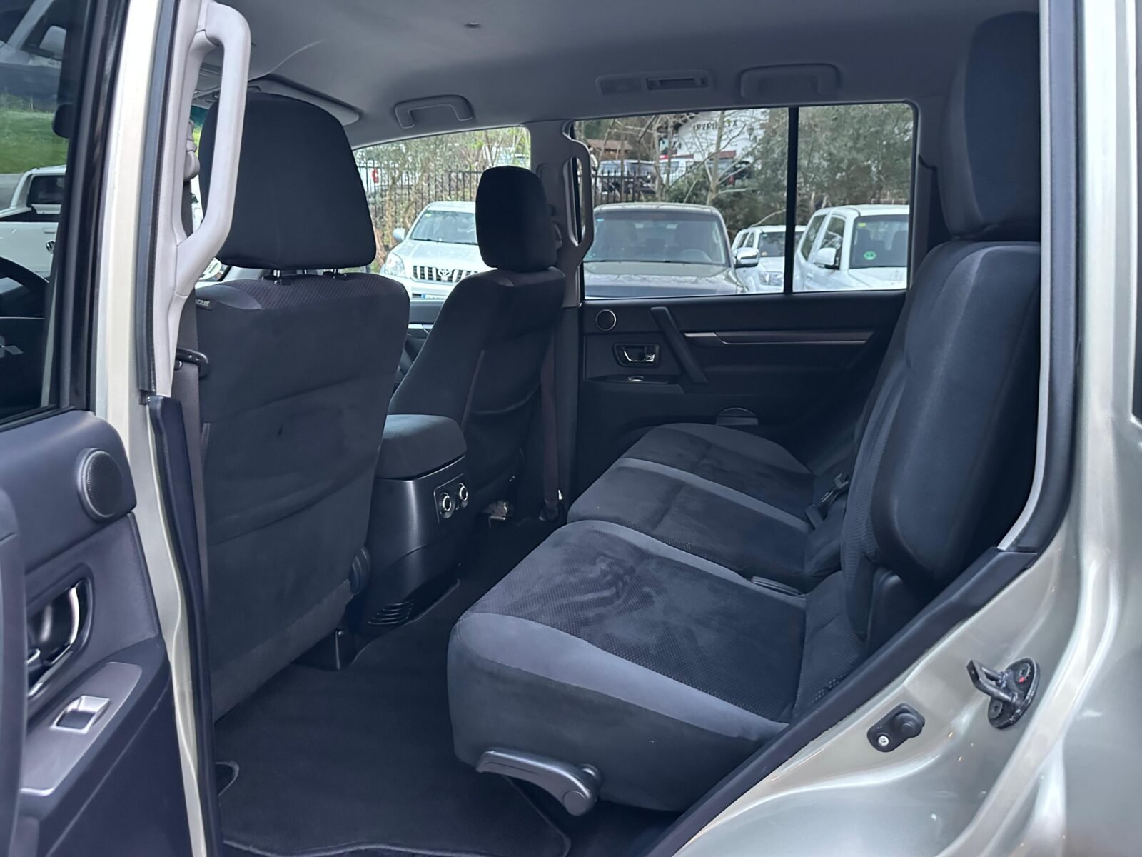 MITSUBISHI Montero 3.2 DID Intense