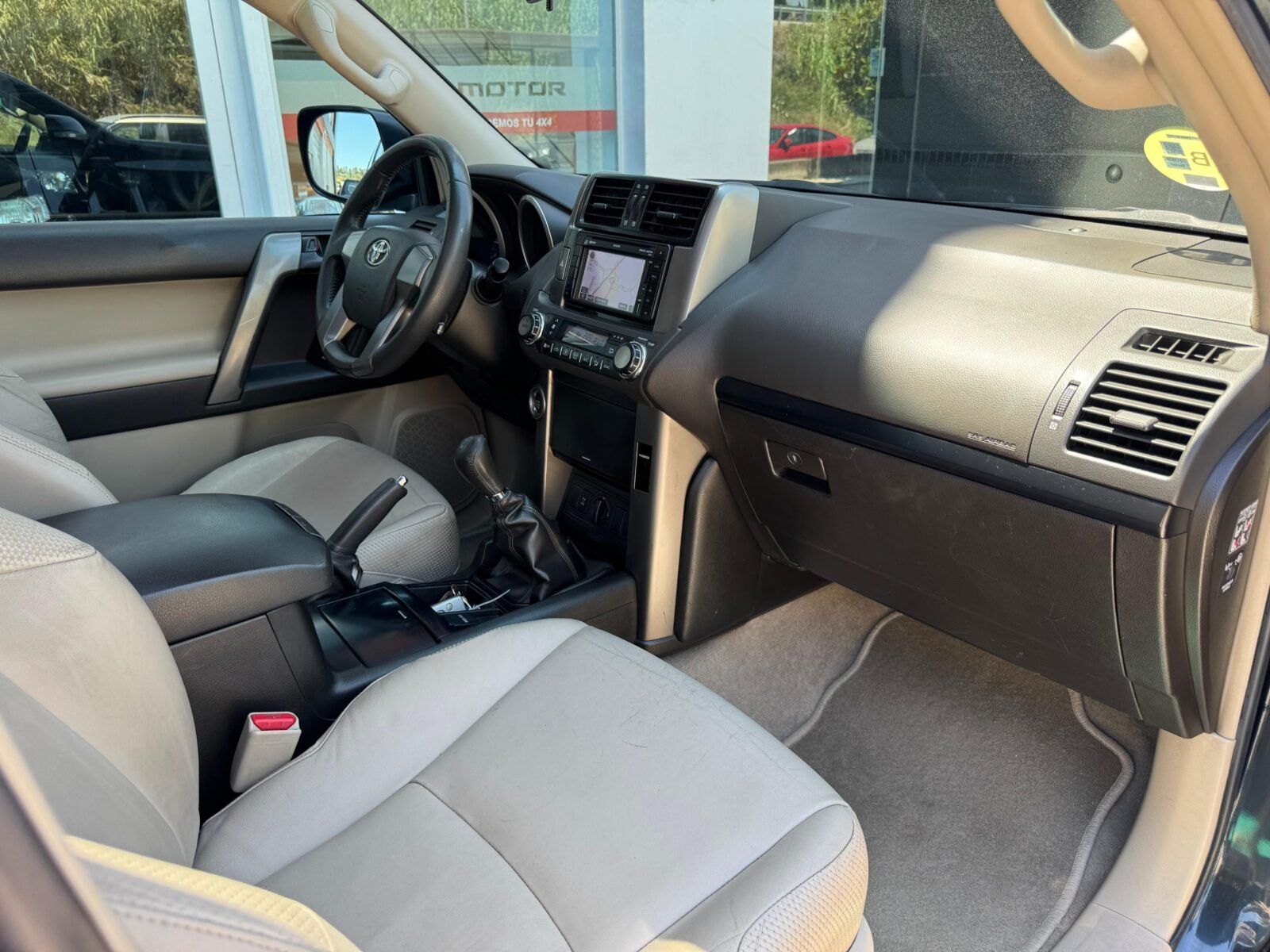 TOYOTA Land Cruiser 3.0 D4D VX 7 plazas