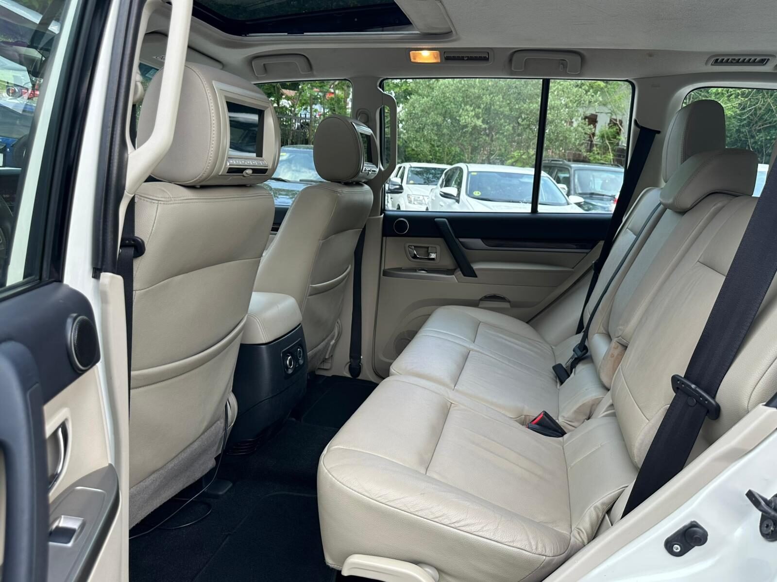 MITSUBISHI Pajero 3.8 V6 Kaiteki