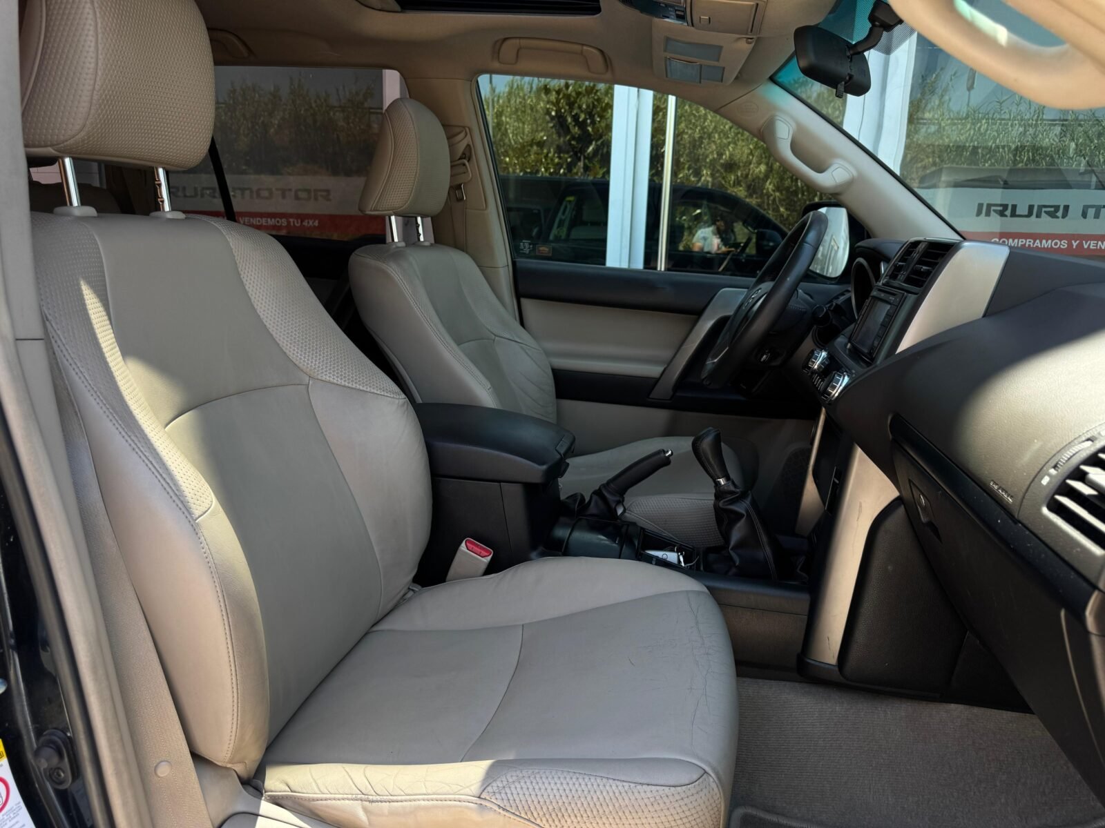 TOYOTA Land Cruiser 3.0 D4D VX 7 plazas
