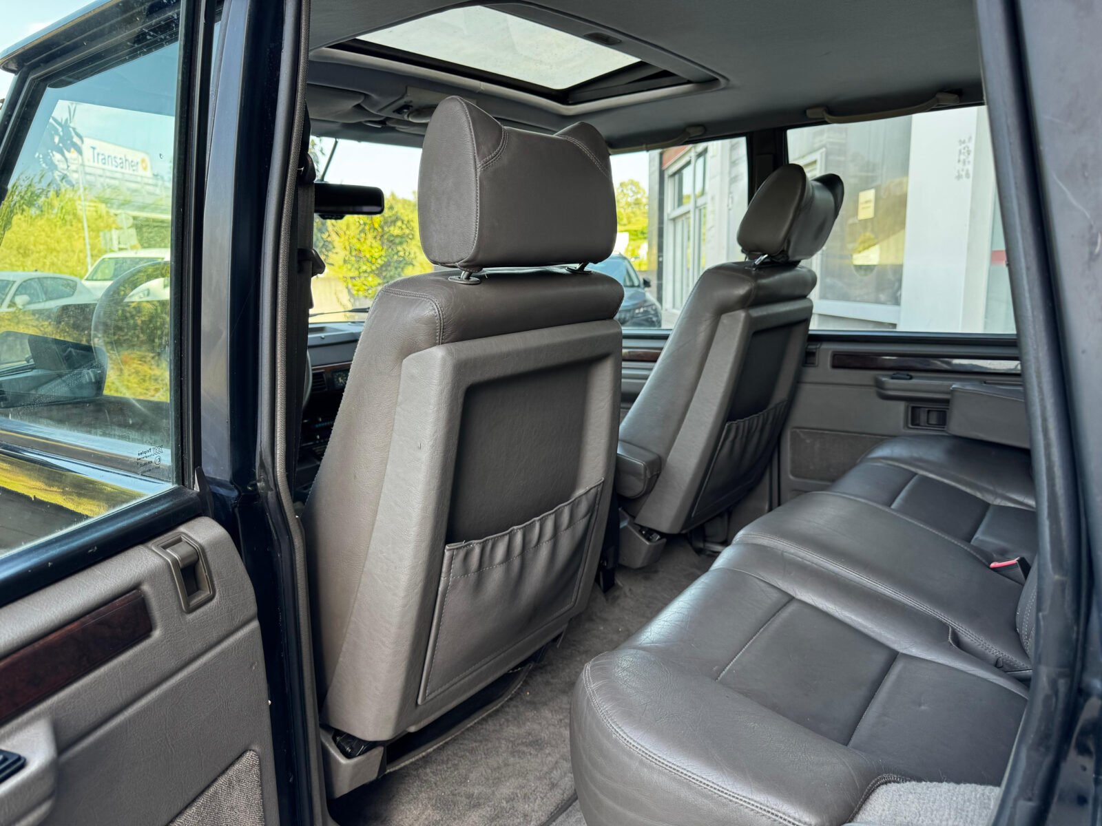 LAND-ROVER Range Rover 3.9 VOGUE SE Beluga Black