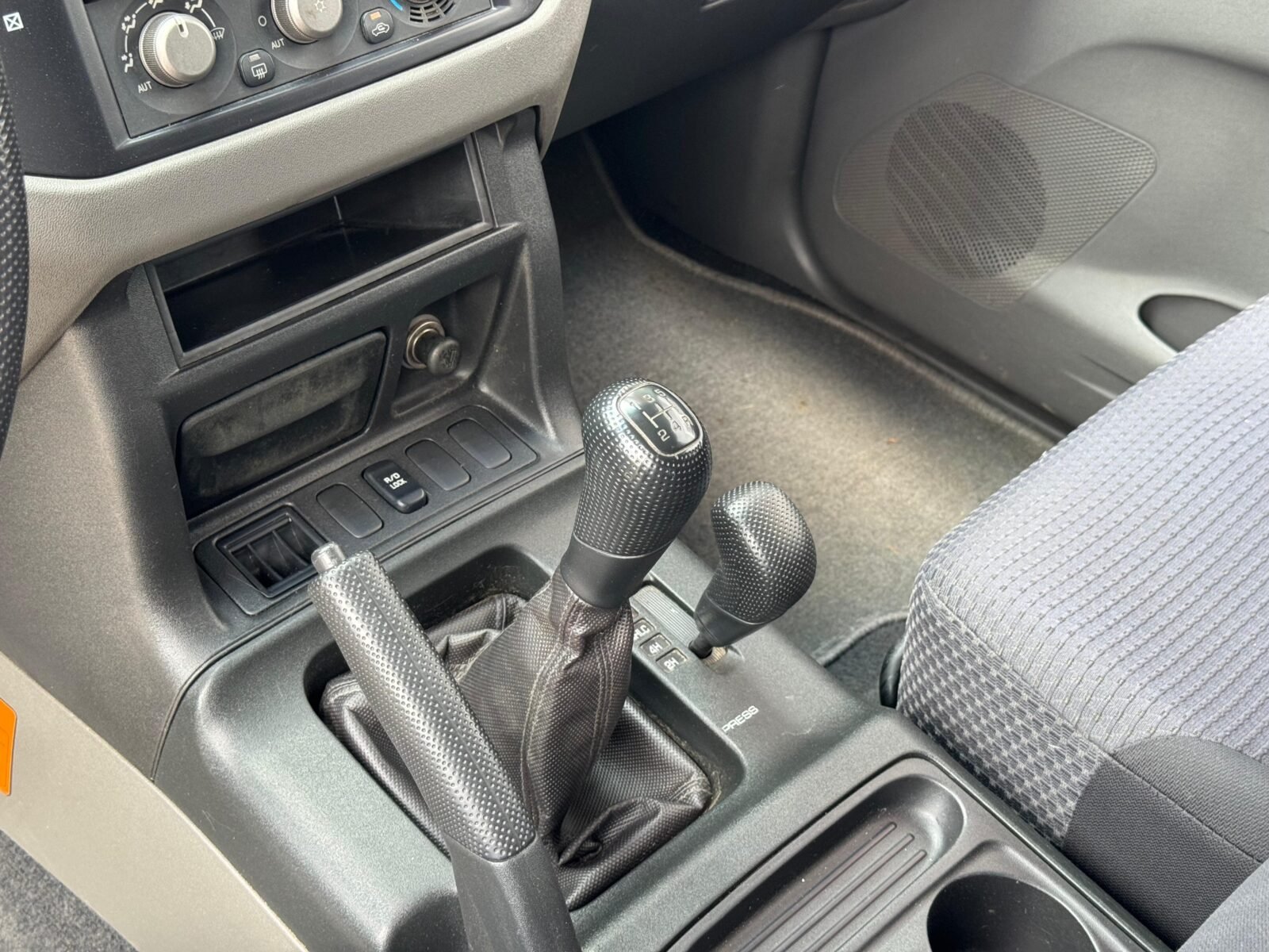 MITSUBISHI Montero 2.5 TDI Sahel