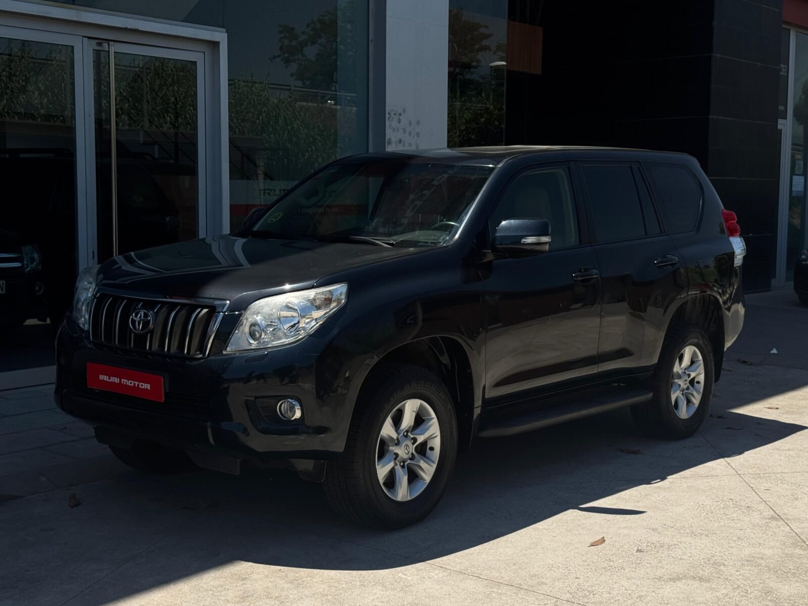 TOYOTA Land Cruiser 3.0 D4D VX 7 plazas