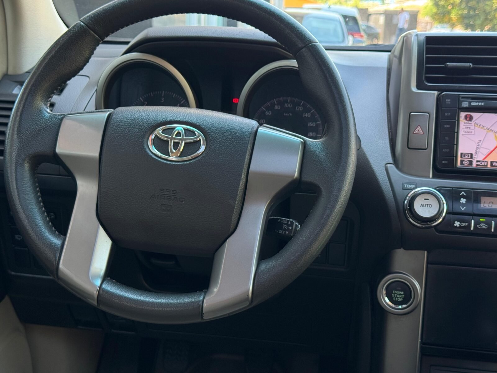TOYOTA Land Cruiser 3.0 D4D VX 7 plazas