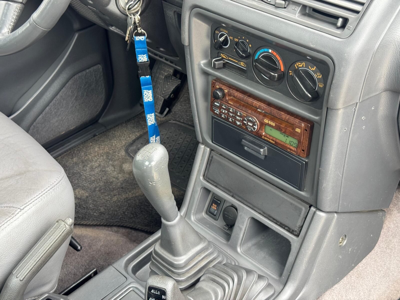 MITSUBISHI Montero LARGO 3.0V6 GLS LUJO