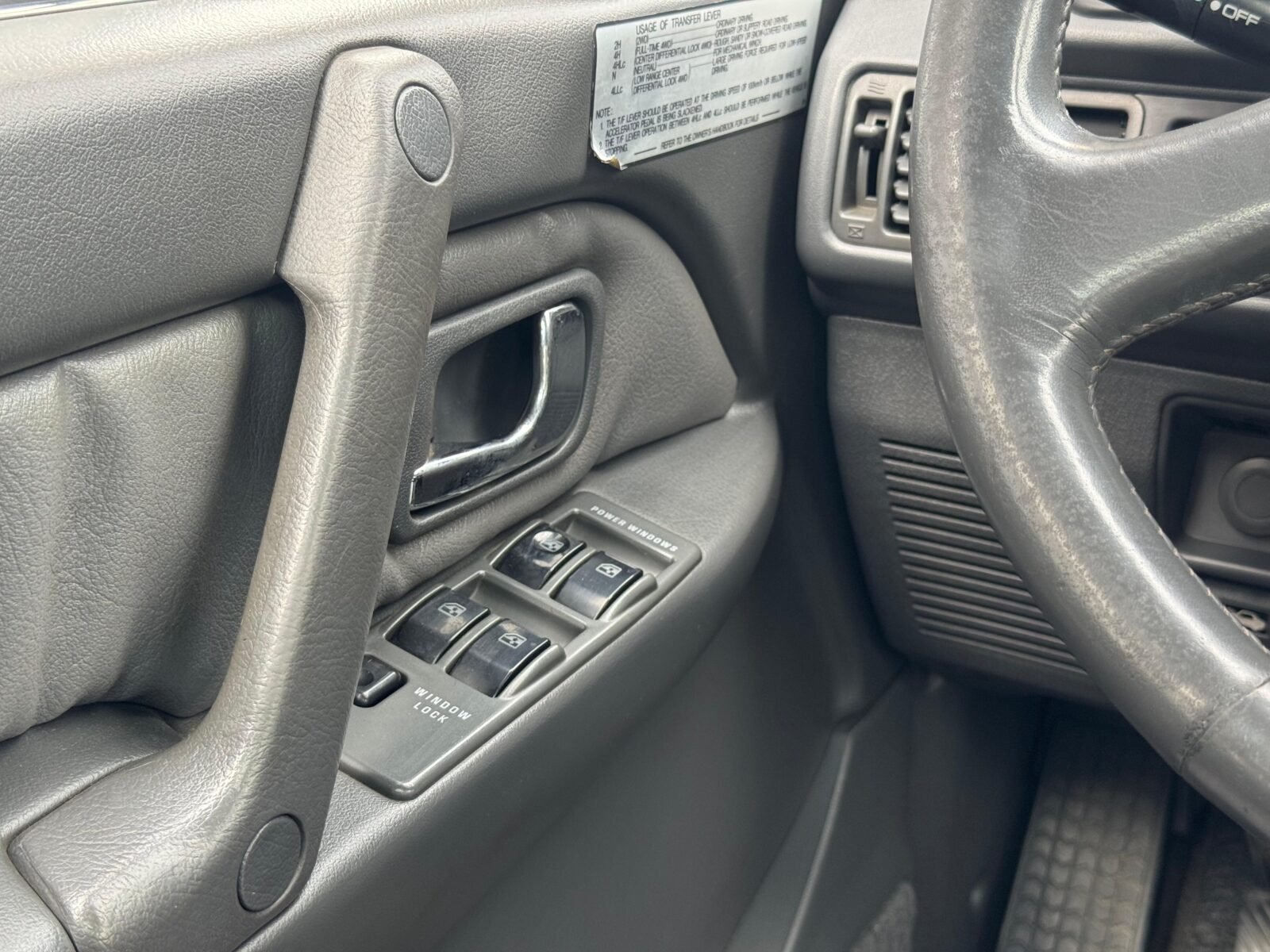 MITSUBISHI Montero LARGO 3.0V6 GLS LUJO