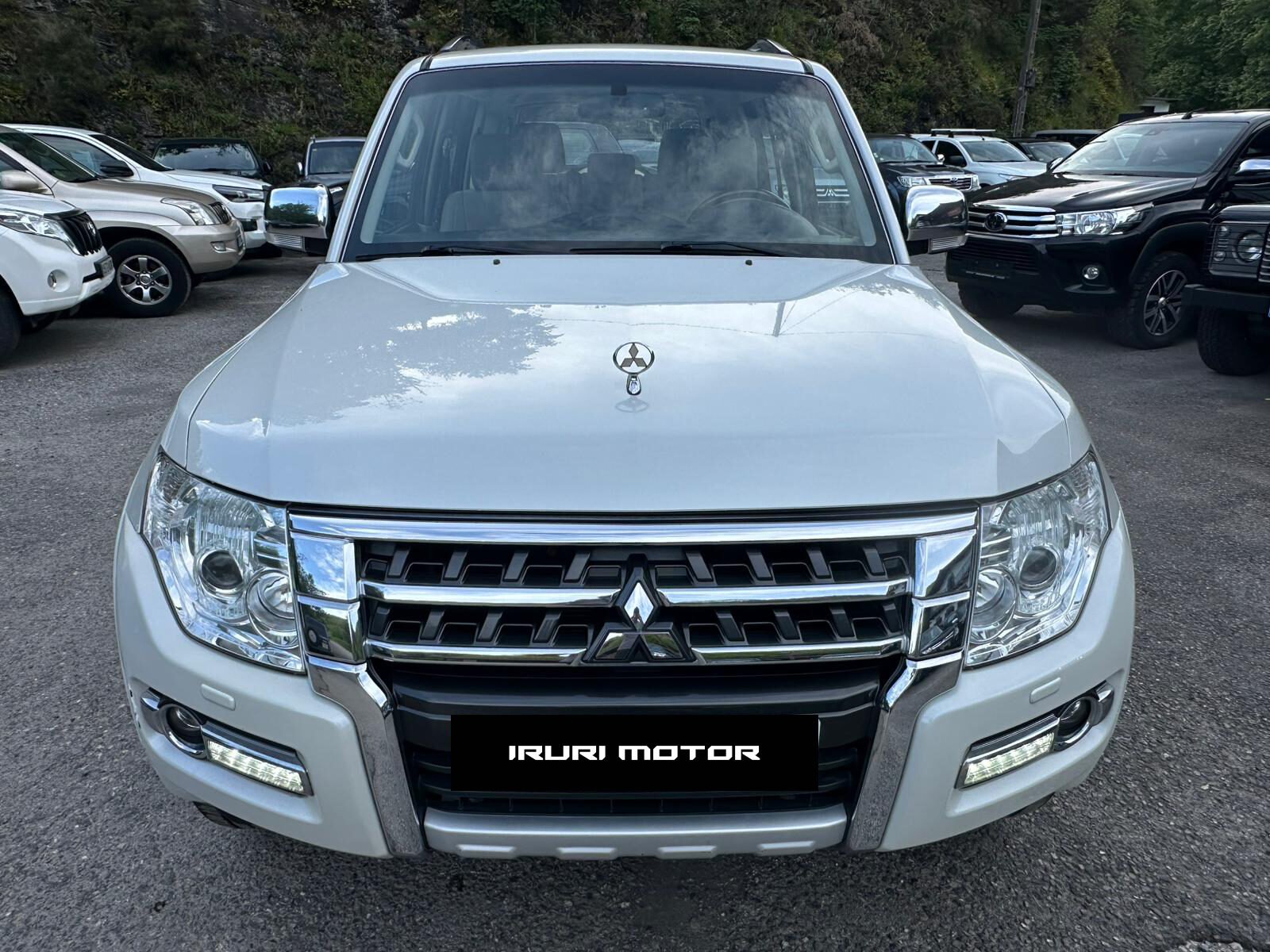MITSUBISHI Pajero 3.8 V6 Kaiteki