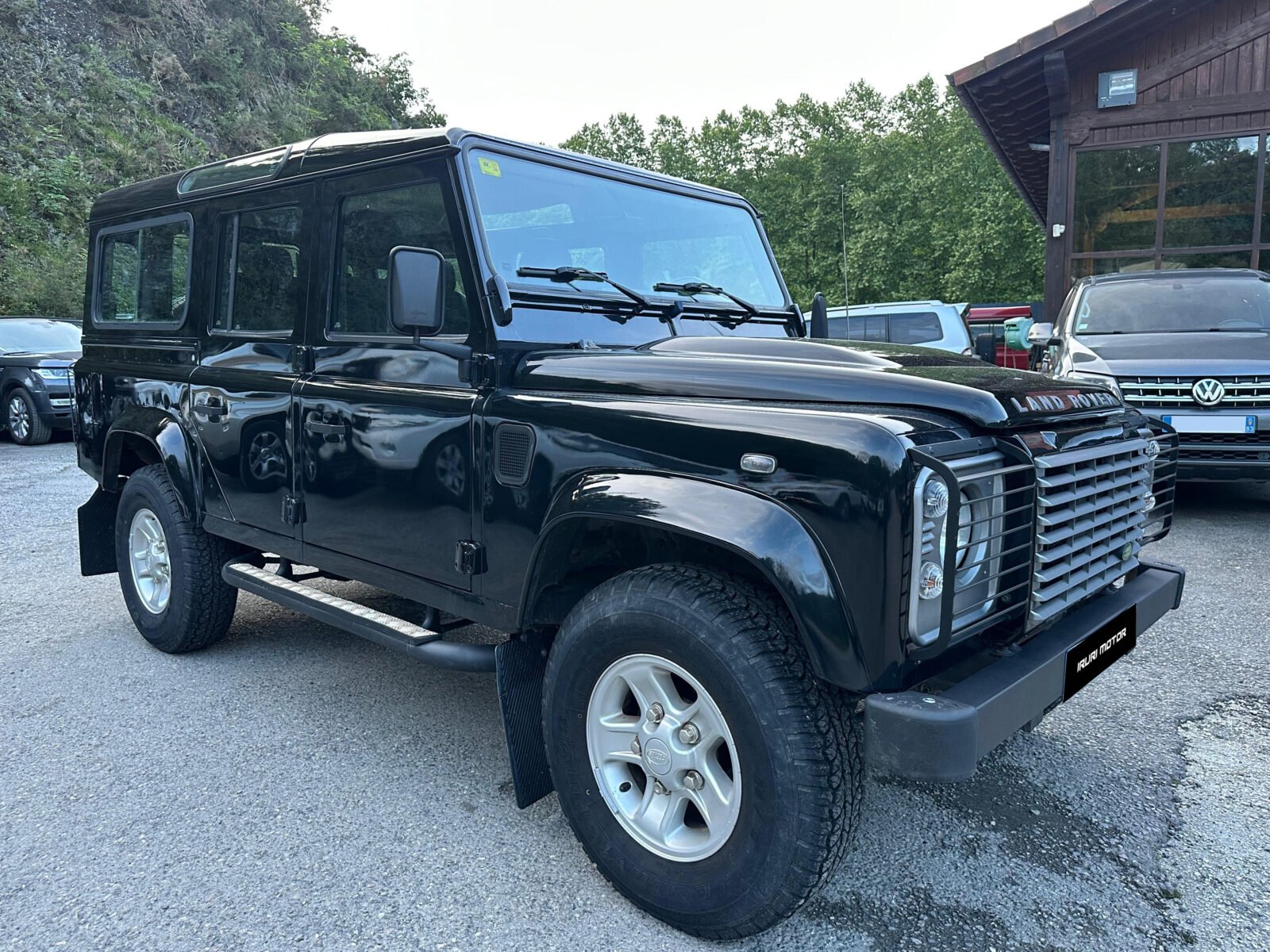 LAND-ROVER Defender 110 SW SE