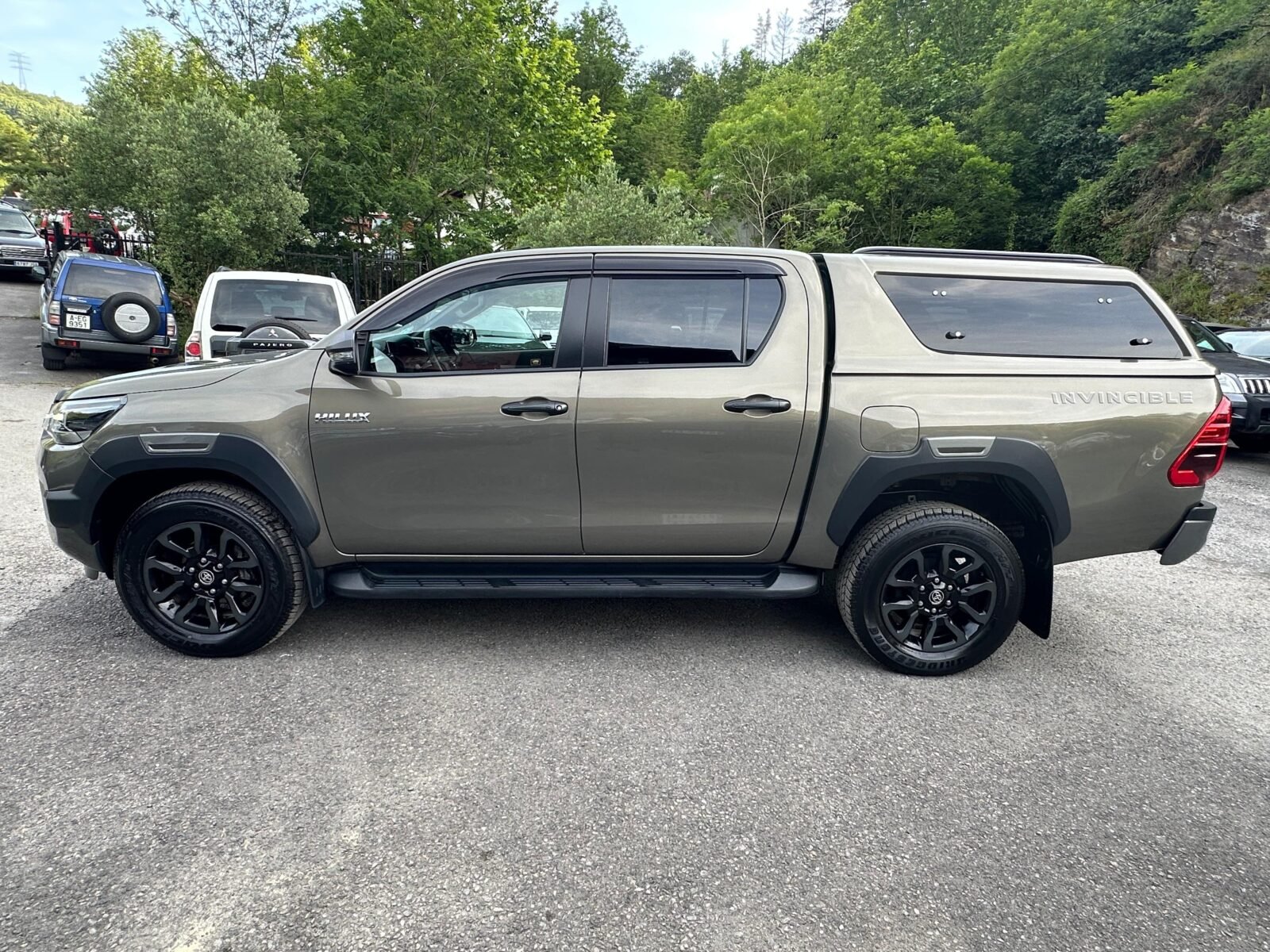 TOYOTA Hilux 2.8 D4D 150kW 204 C. Doble invincible AT