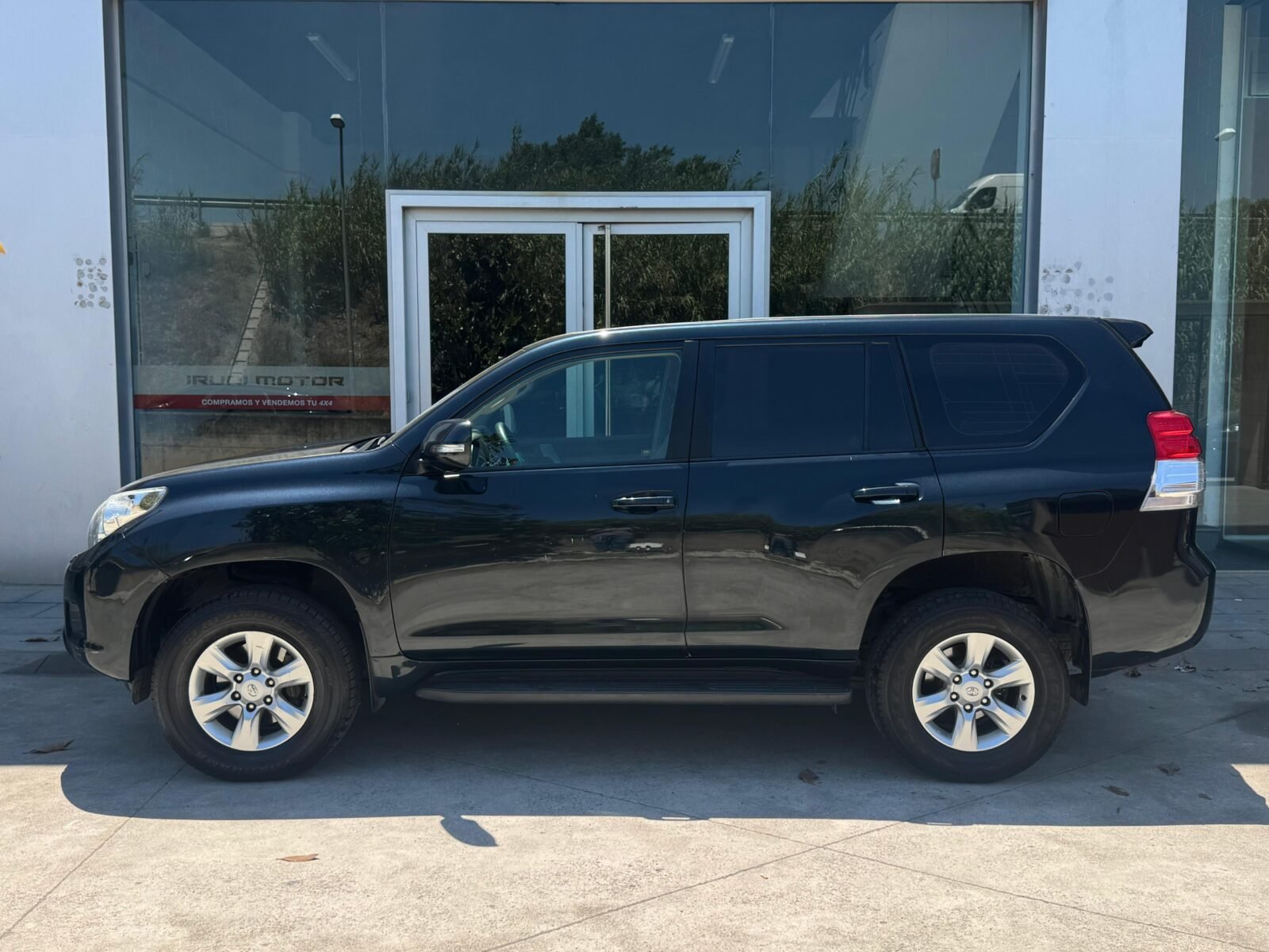 TOYOTA Land Cruiser 3.0 D4D VX 7 plazas