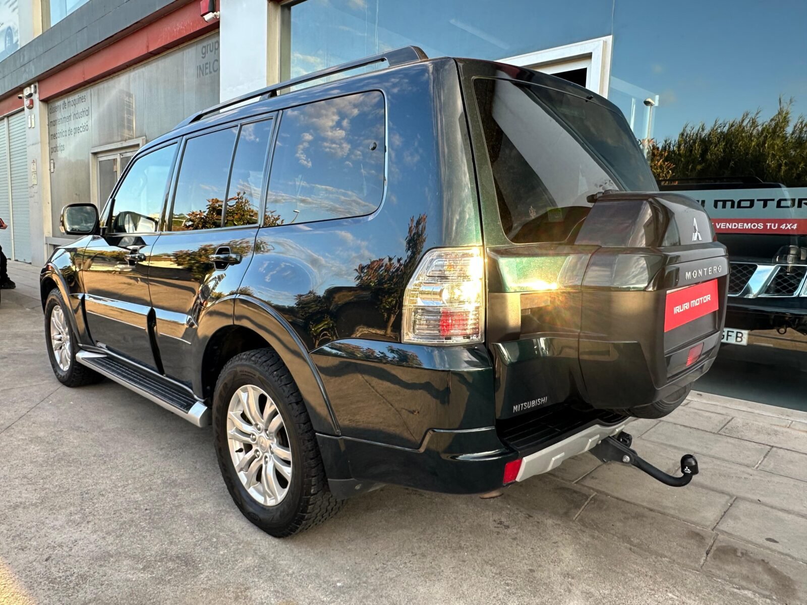 MITSUBISHI Montero 3.2 DID Kaiteki Auto