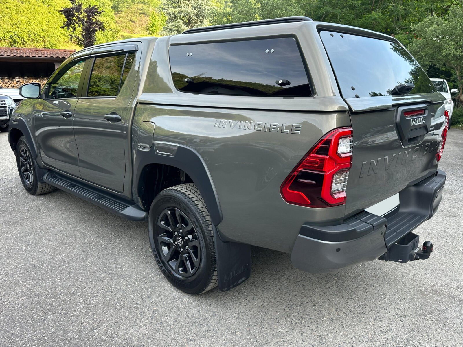 TOYOTA Hilux 2.8 D4D 150kW 204 C. Doble invincible AT