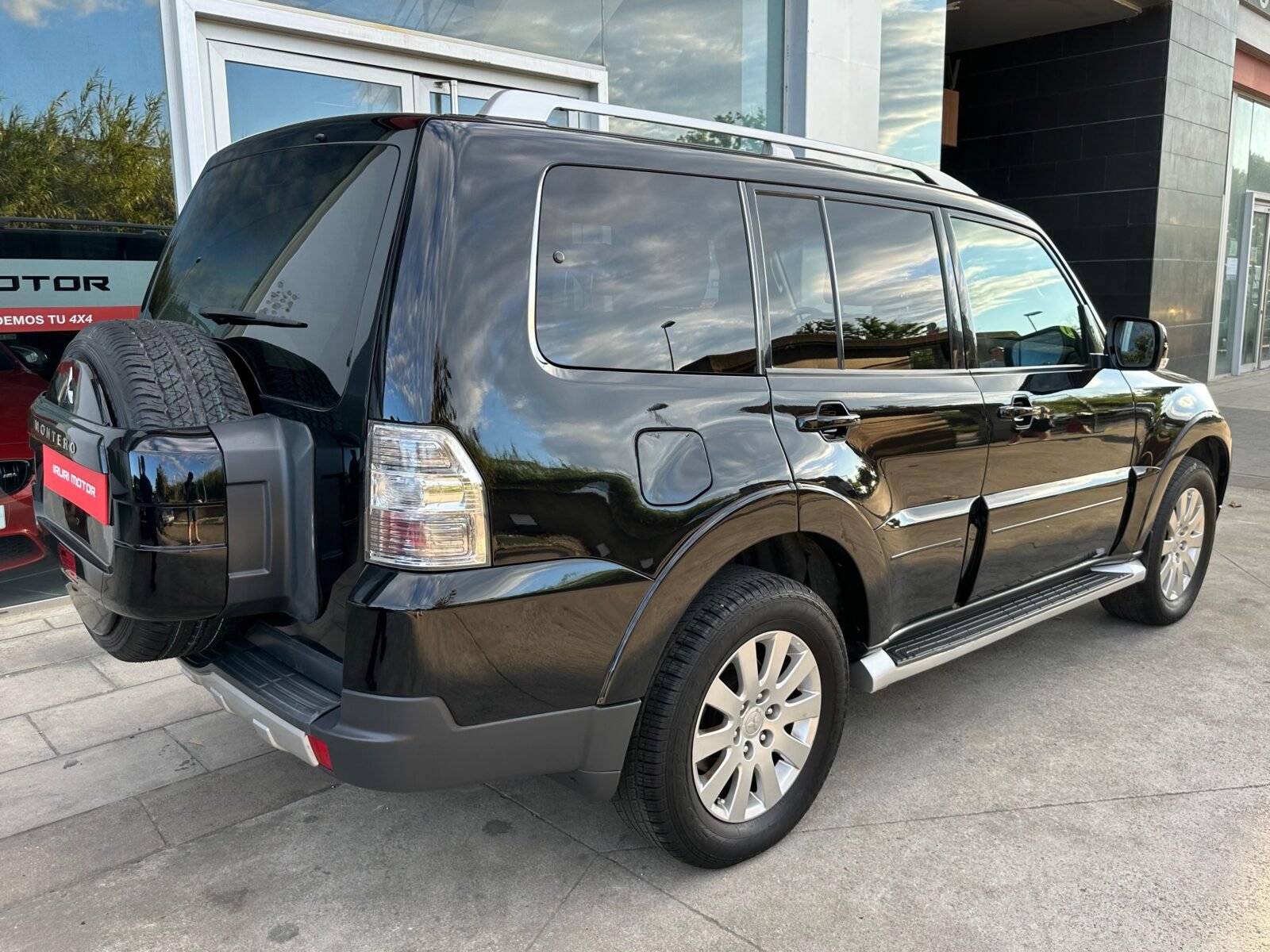 MITSUBISHI Montero 3.2 DID Kaiteki