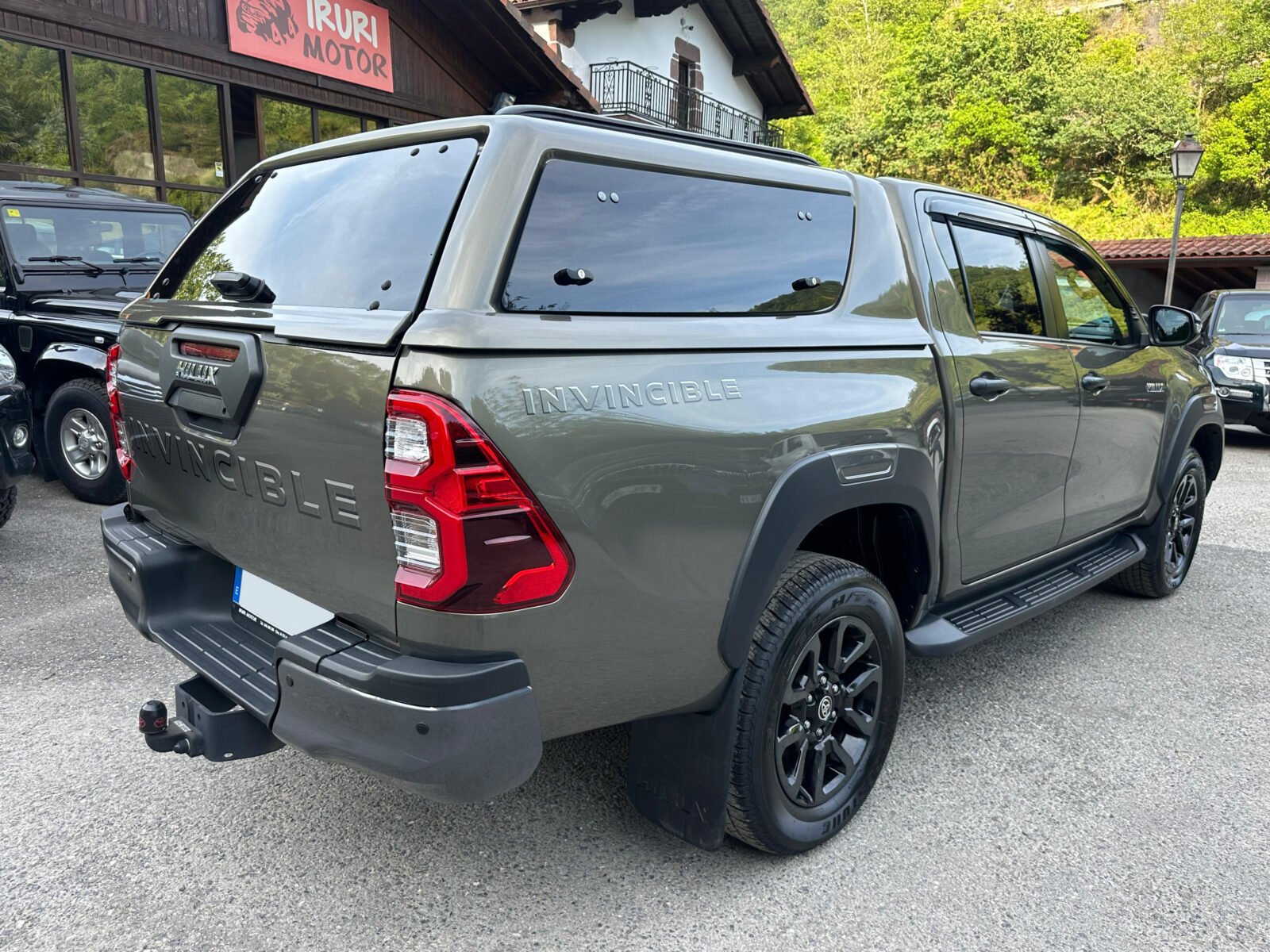 TOYOTA Hilux 2.8 D4D 150kW 204 C. Doble invincible AT