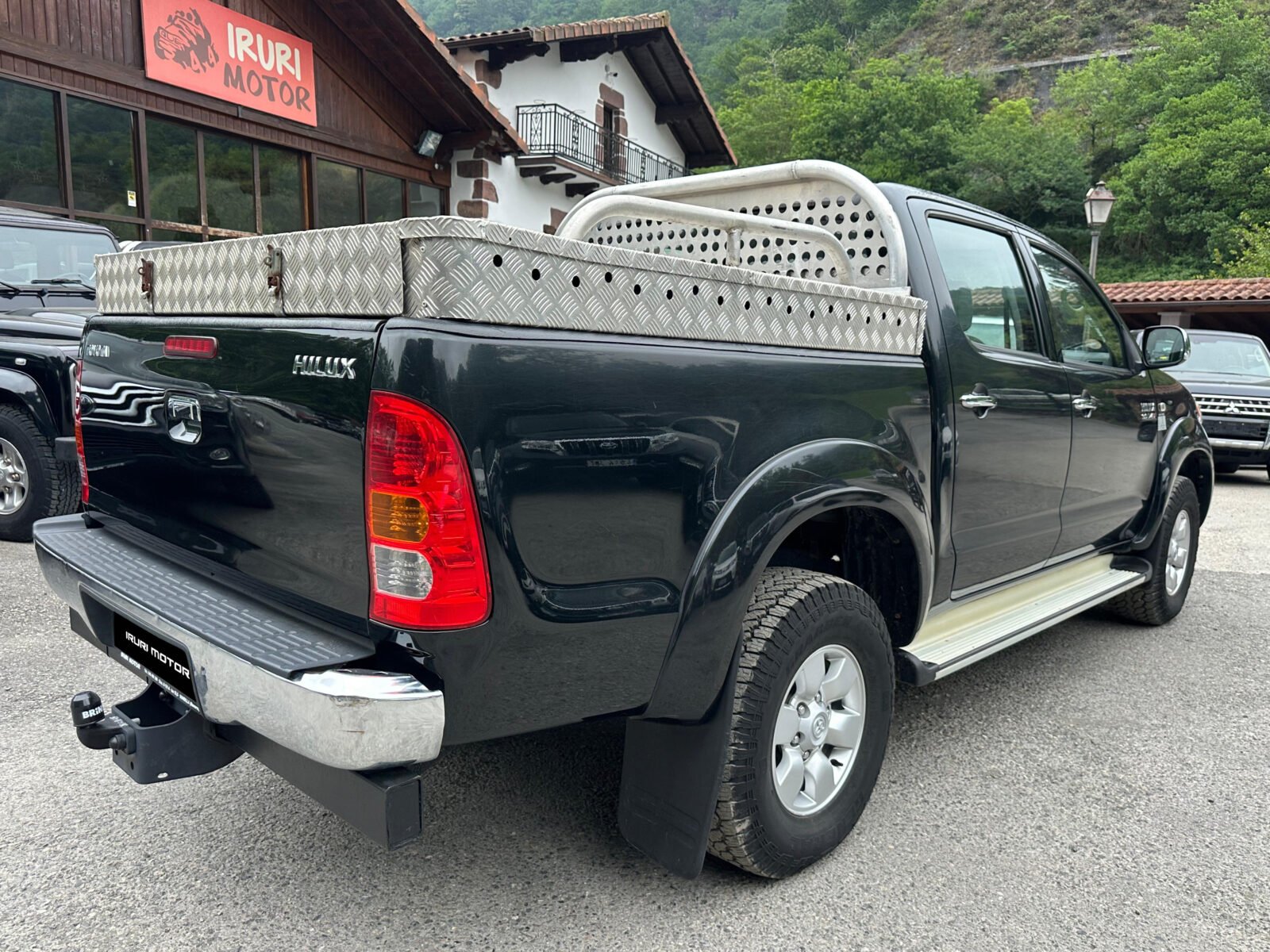 TOYOTA Hilux 3.0 D4D Cabina Doble VX 4x4