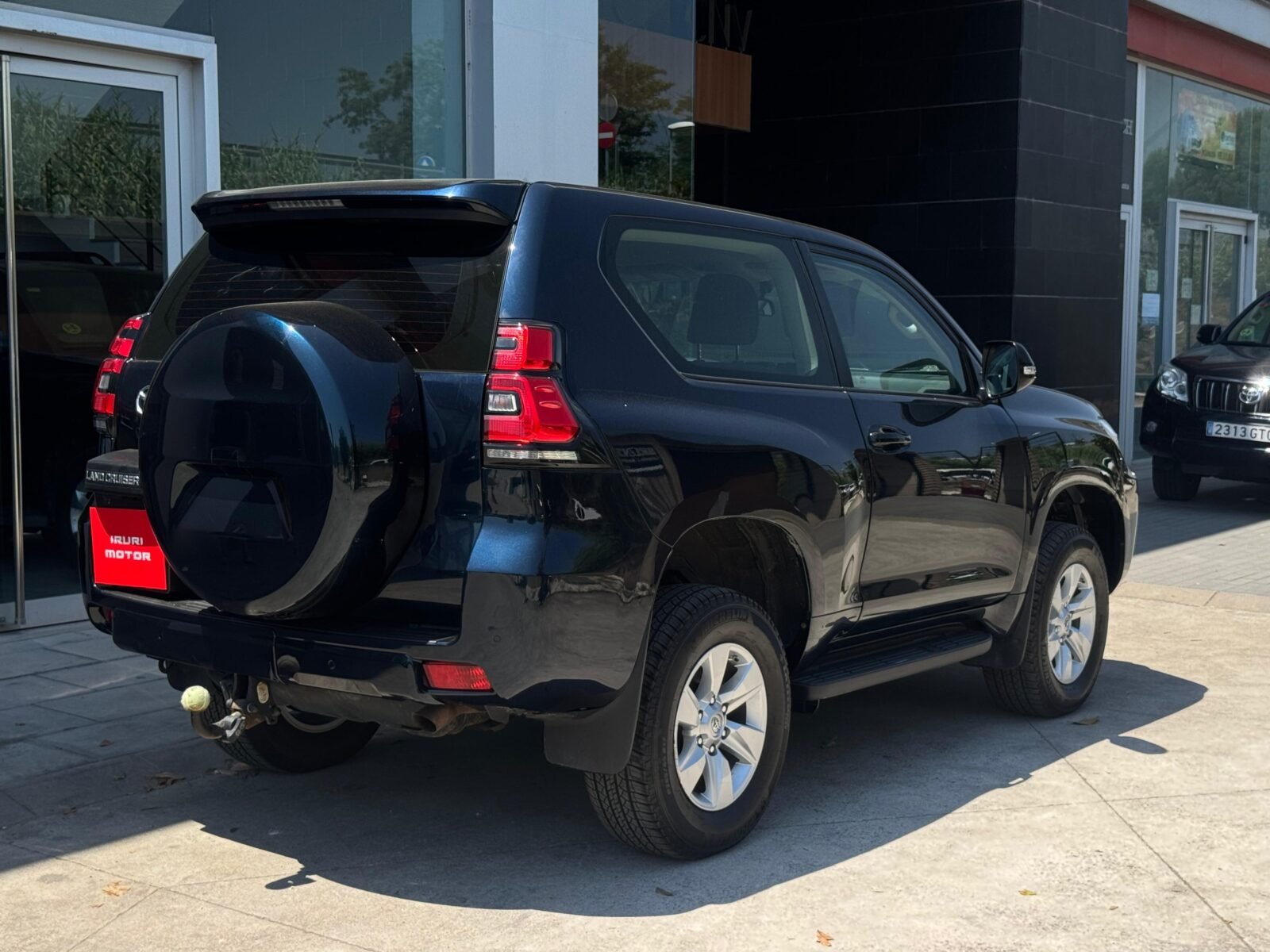TOYOTA Land Cruiser 2.8 D4D VX AUTO