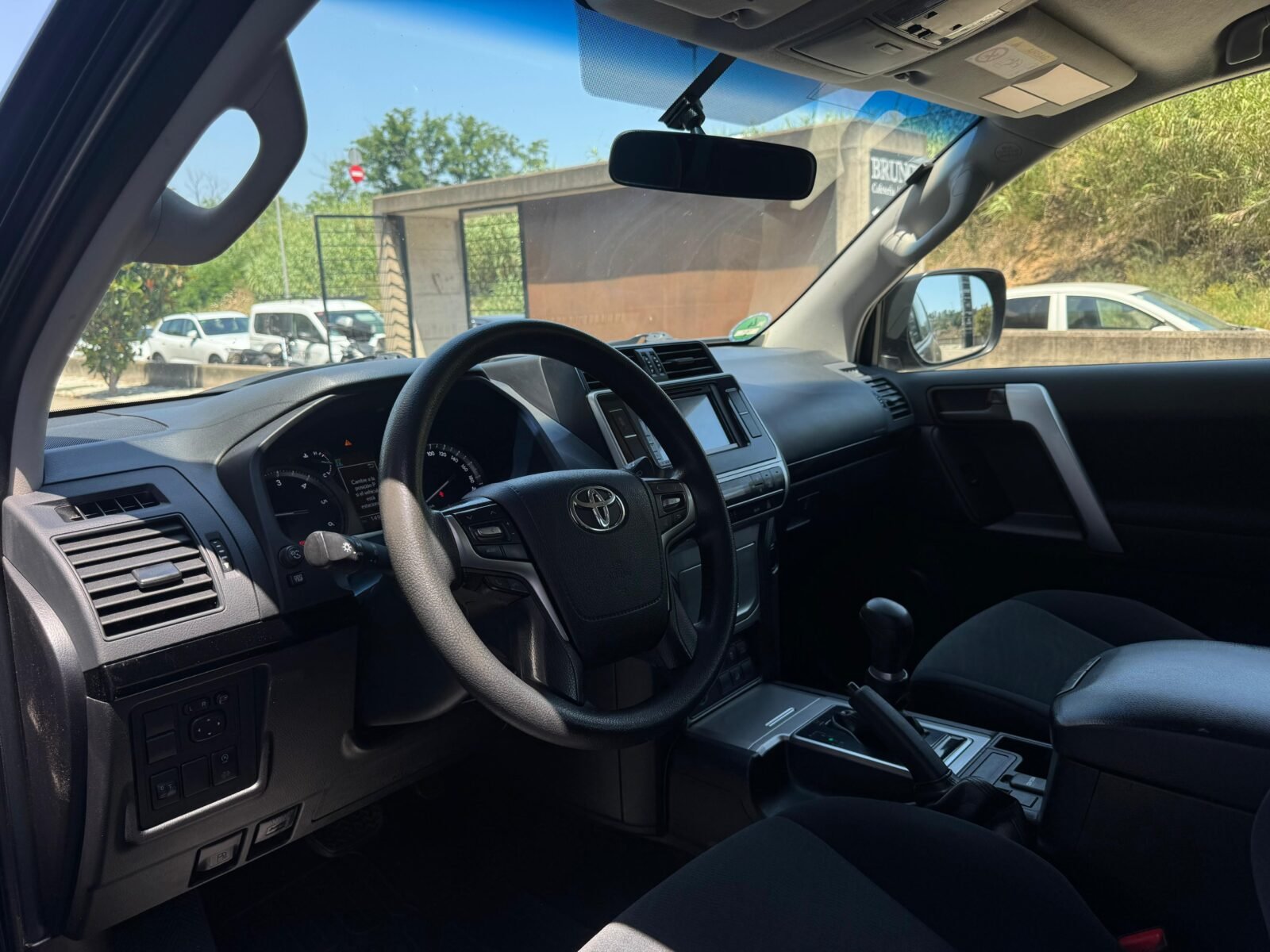TOYOTA Land Cruiser 2.8 D4D VX AUTO