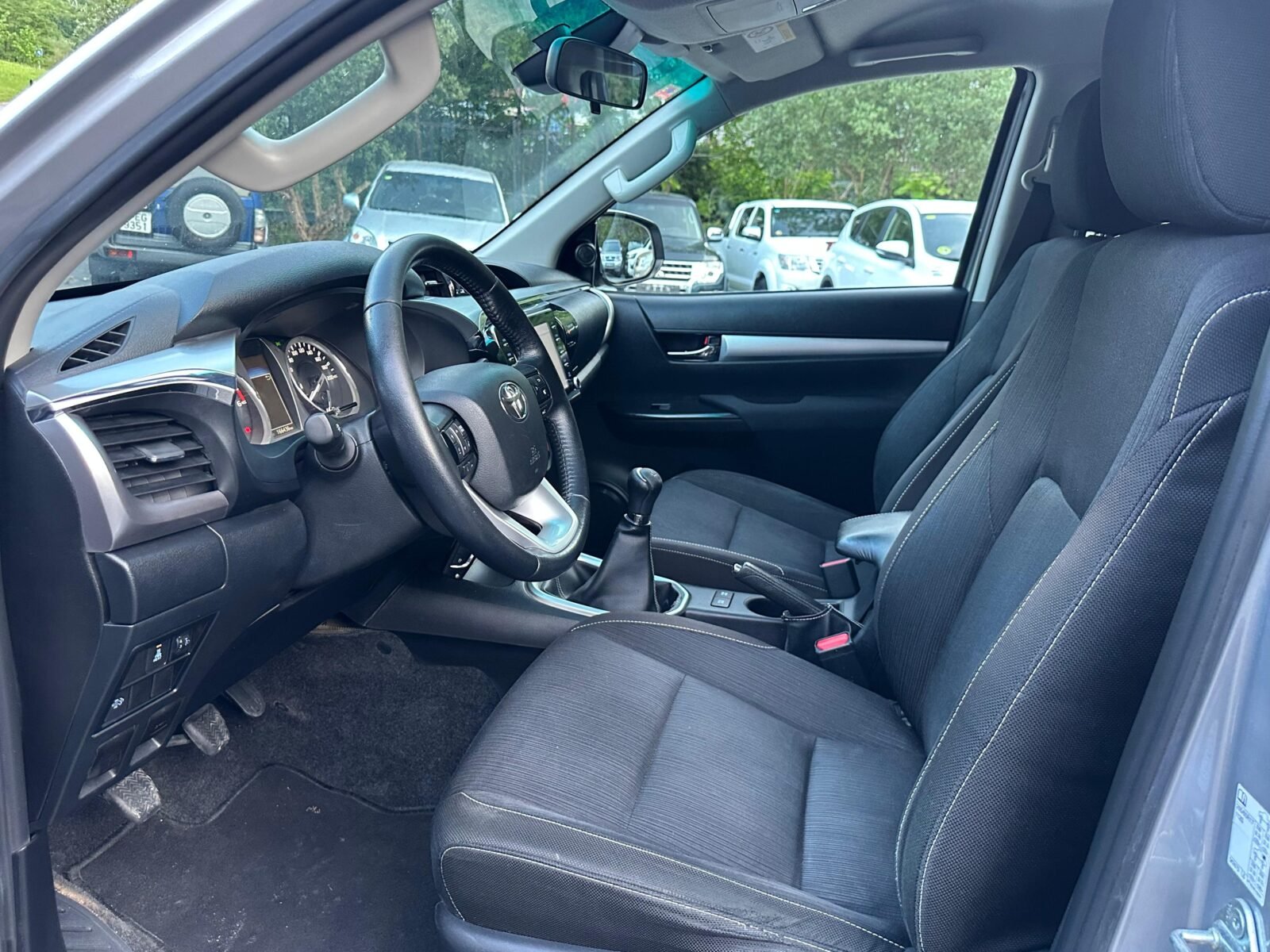 TOYOTA Hilux 2.8 D4D 150kW 204CV Cabina Doble VX