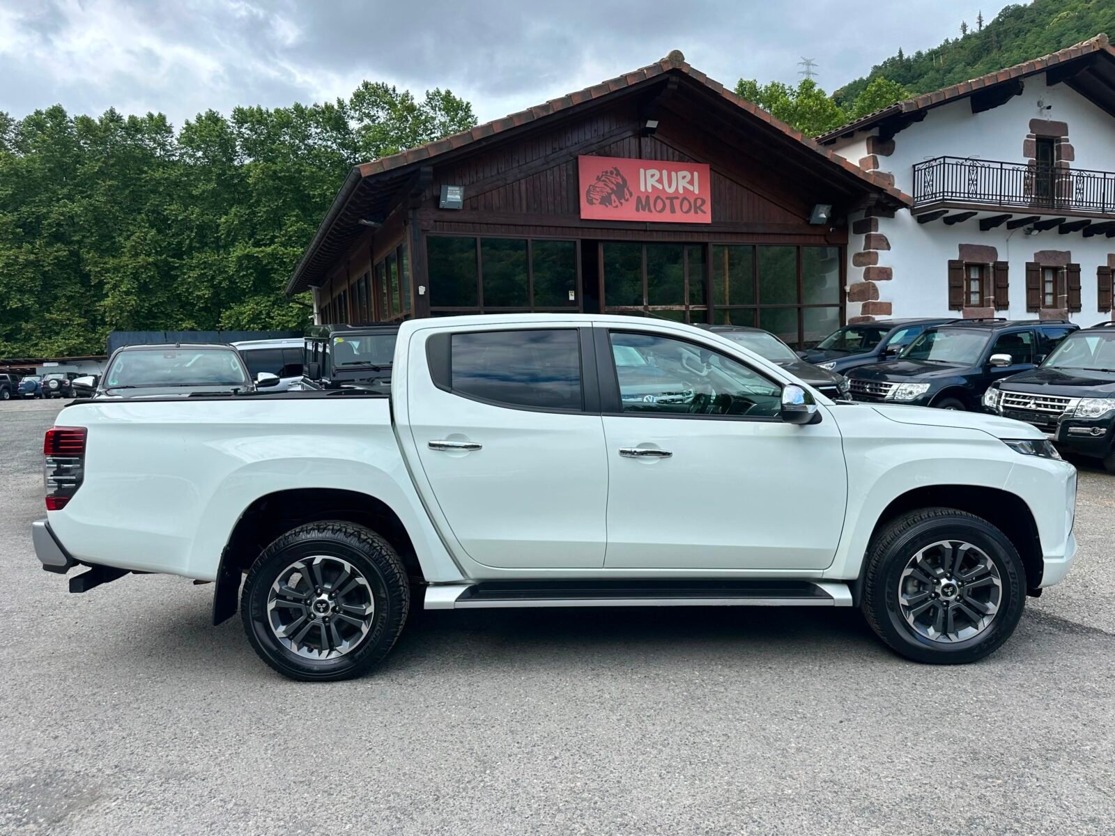 MITSUBISHI L200 DC 220 DID Motion Auto