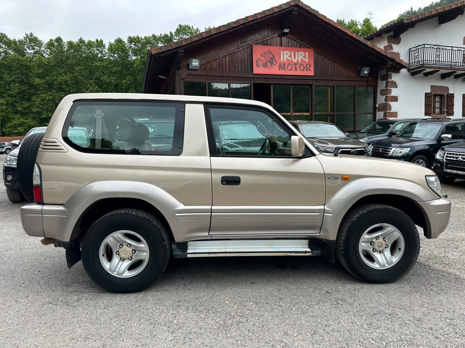 TOYOTA Land Cruiser 90 3.0 D4D 50 Aniversario