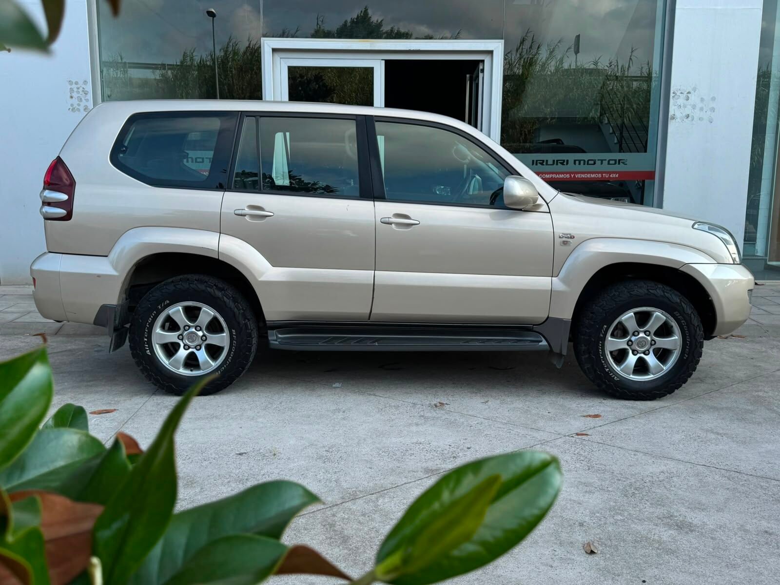 TOYOTA Land Cruiser 3.0 D4D VX