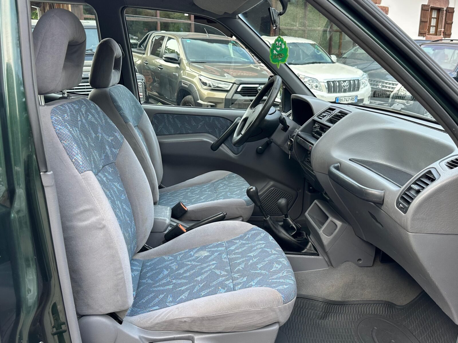 NISSAN Terrano II 2.7 TDI S