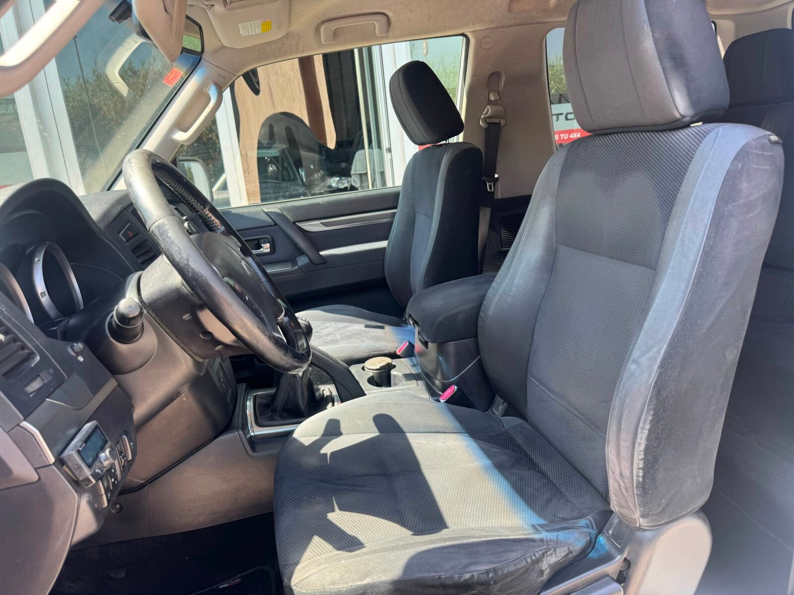 MITSUBISHI Montero 3.2 DID Intense