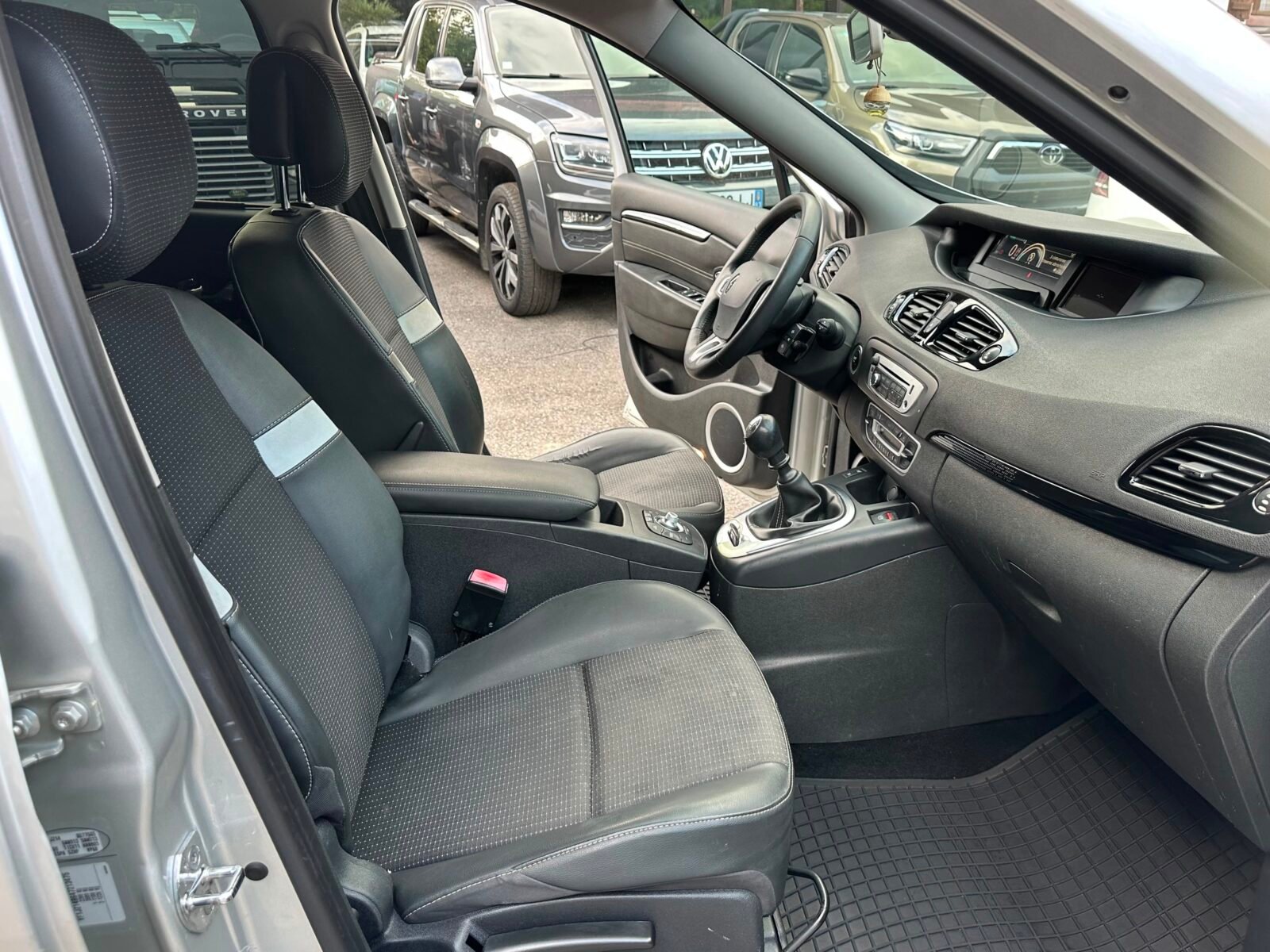 RENAULT Grand Scénic Dynamique dCi 110 7 plazas