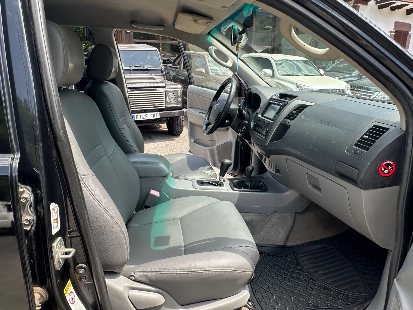 TOYOTA Hilux 3.0 D4D Cabina Doble VXL