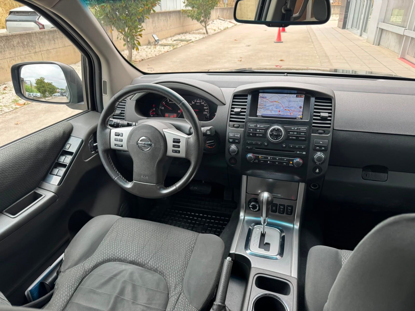 NISSAN Pathfinder 2.5 dCi 171CV SE Auto 7 plazas