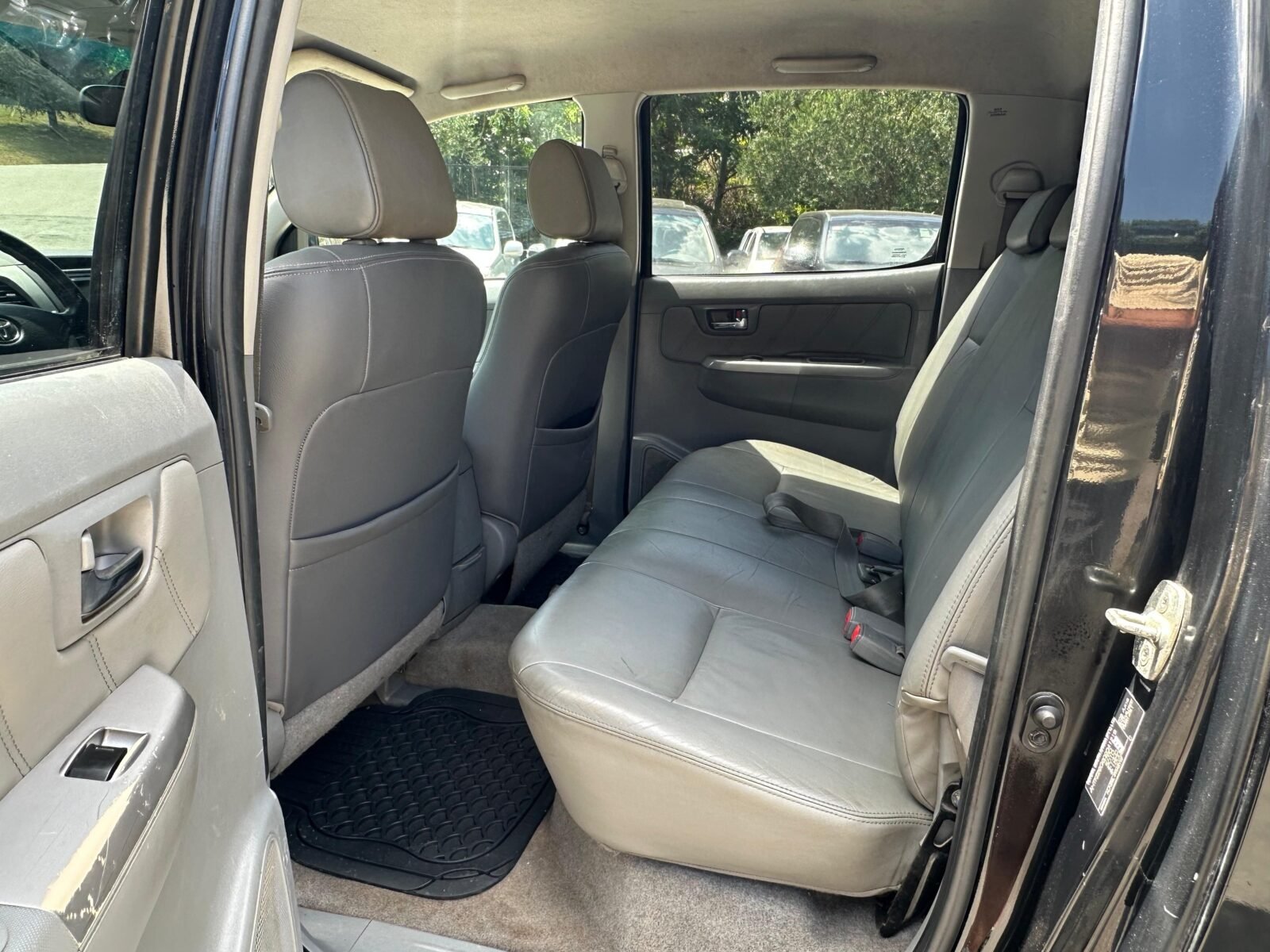 TOYOTA Hilux 3.0 D4D Cabina Doble VXL