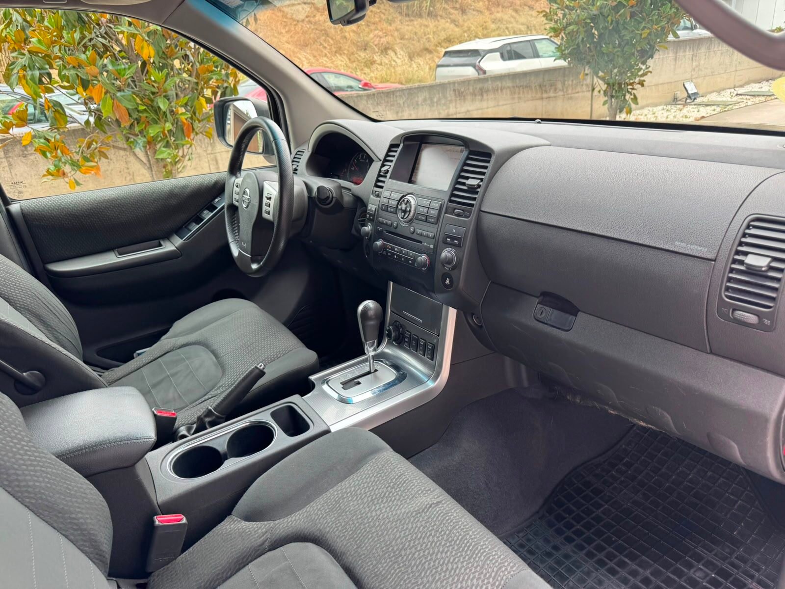 NISSAN Pathfinder 2.5 dCi 171CV SE Auto 7 plazas