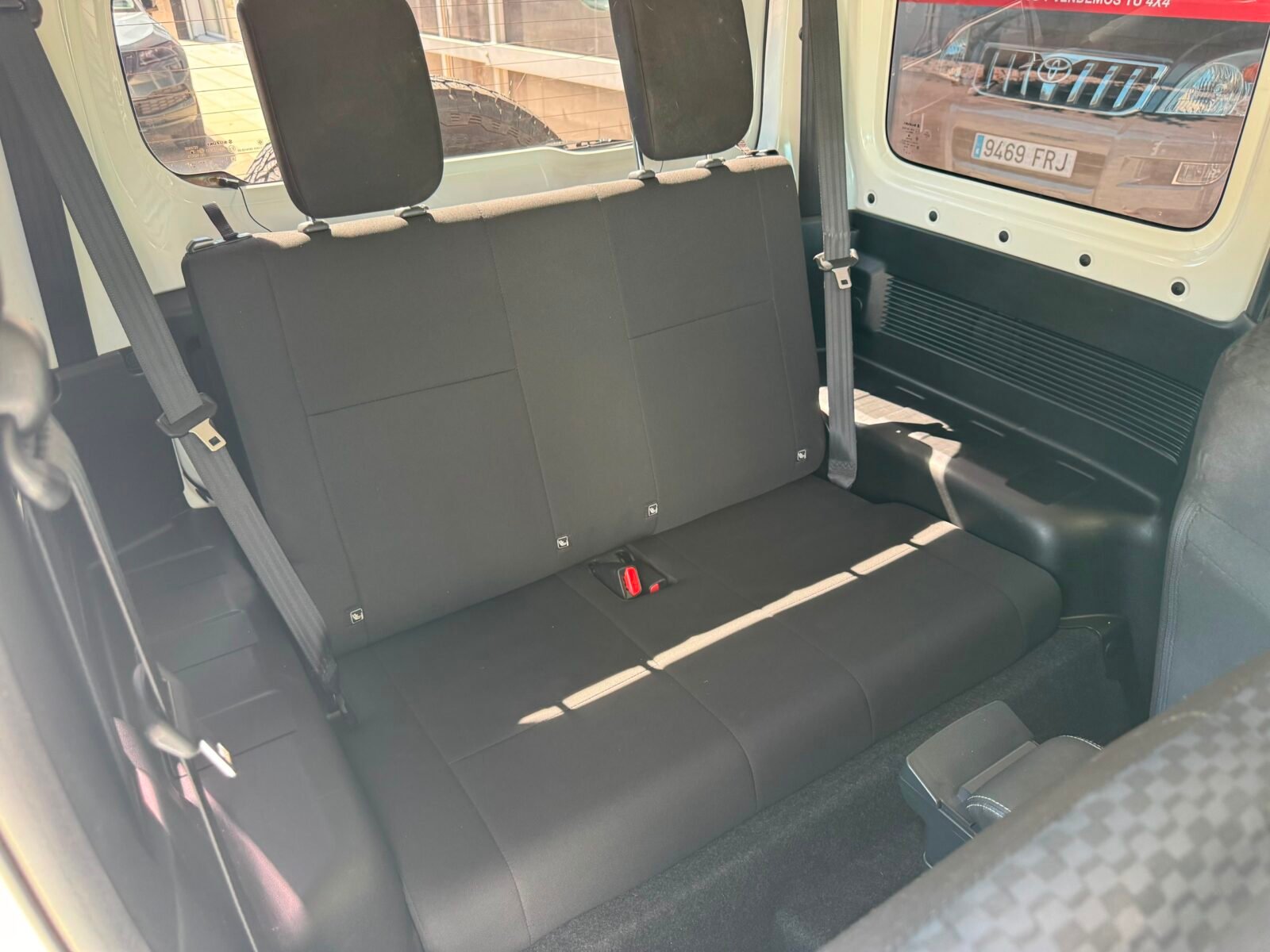 SUZUKI Jimny 1.5 JX 5MT