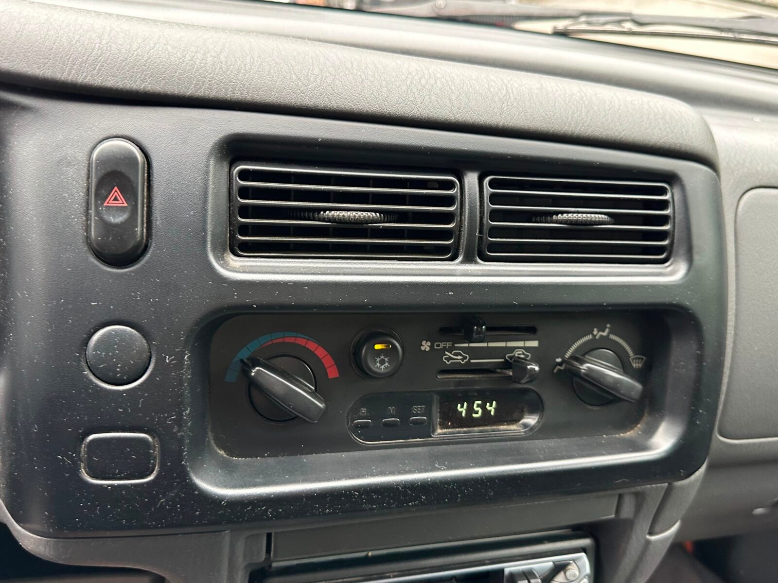 MITSUBISHI L200 Club Cab 4X4 Invite