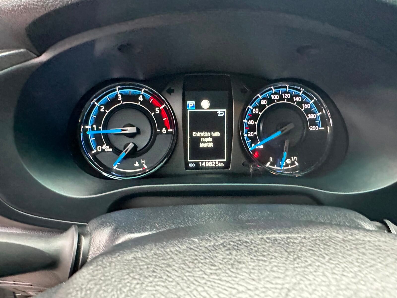 TOYOTA Hilux 2.8 D4D 150kW C. Doble Invincible AT