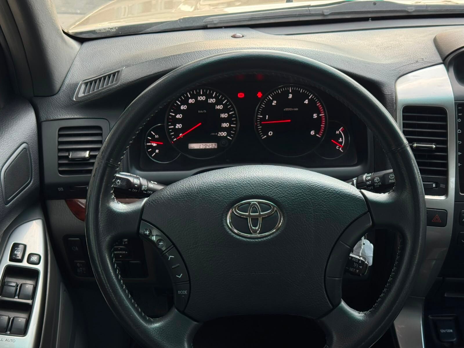 TOYOTA Land Cruiser 3.0 D4D VX