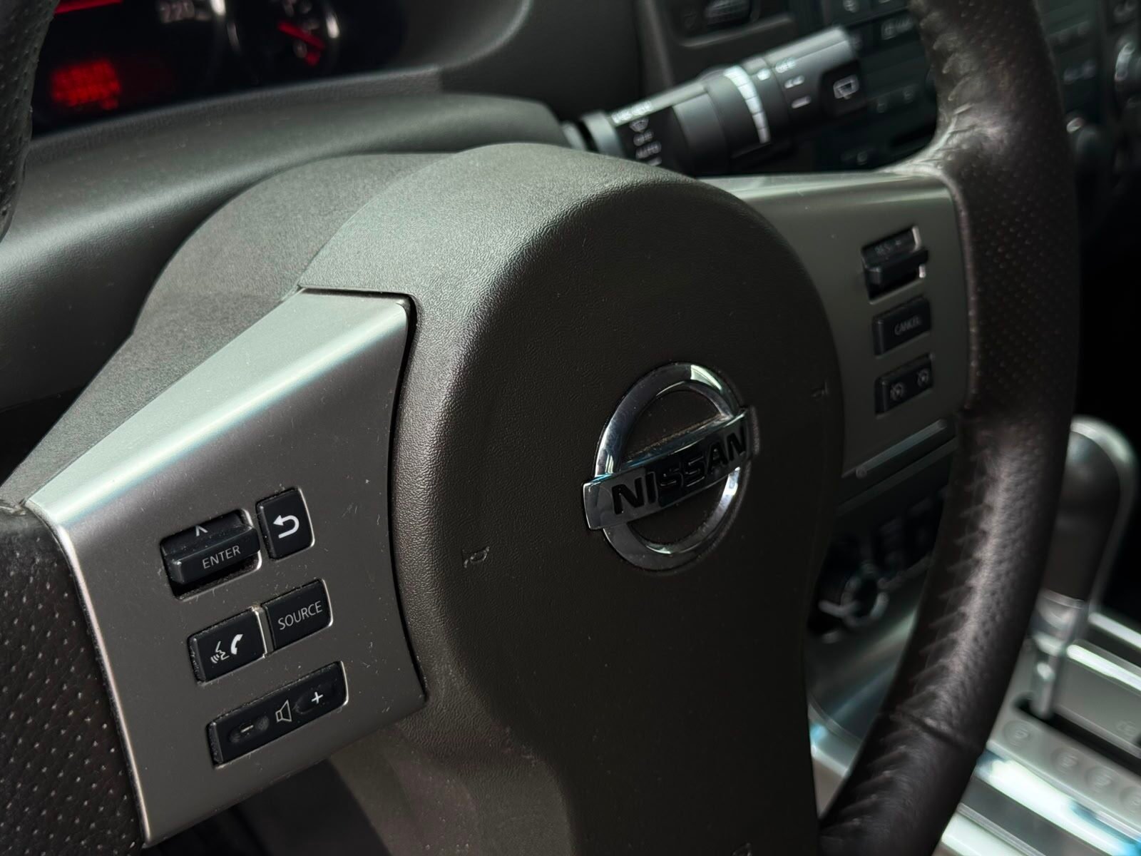 NISSAN Pathfinder 2.5 dCi 171CV SE Auto 7 plazas